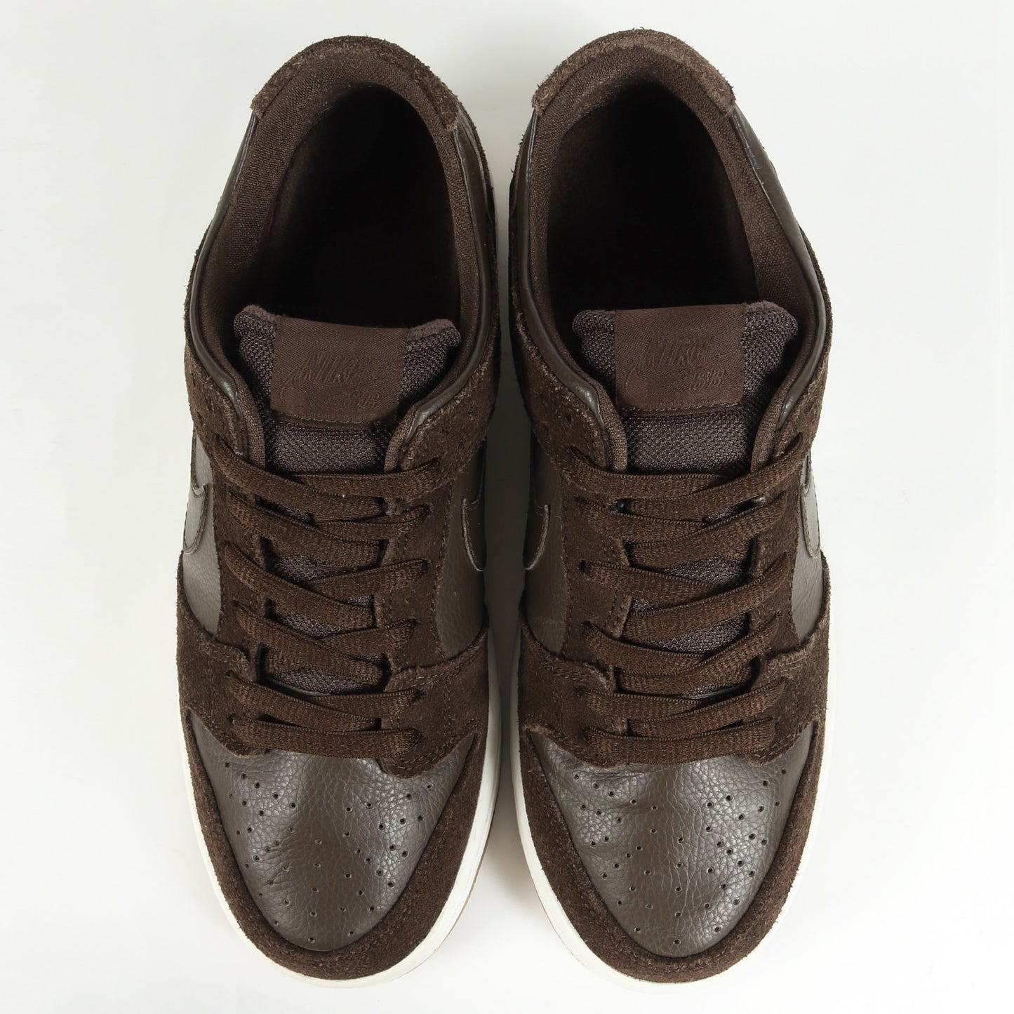 DUNK LOW PRO SB IW / ISHOD WAIR (819674-221)