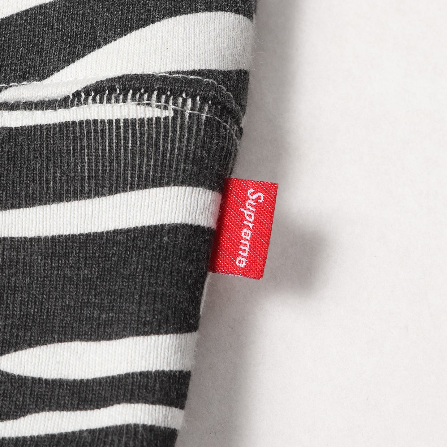 22AW ゼブラ柄 BOXロゴ クルーネック スウェット(Box Logo Crewneck)