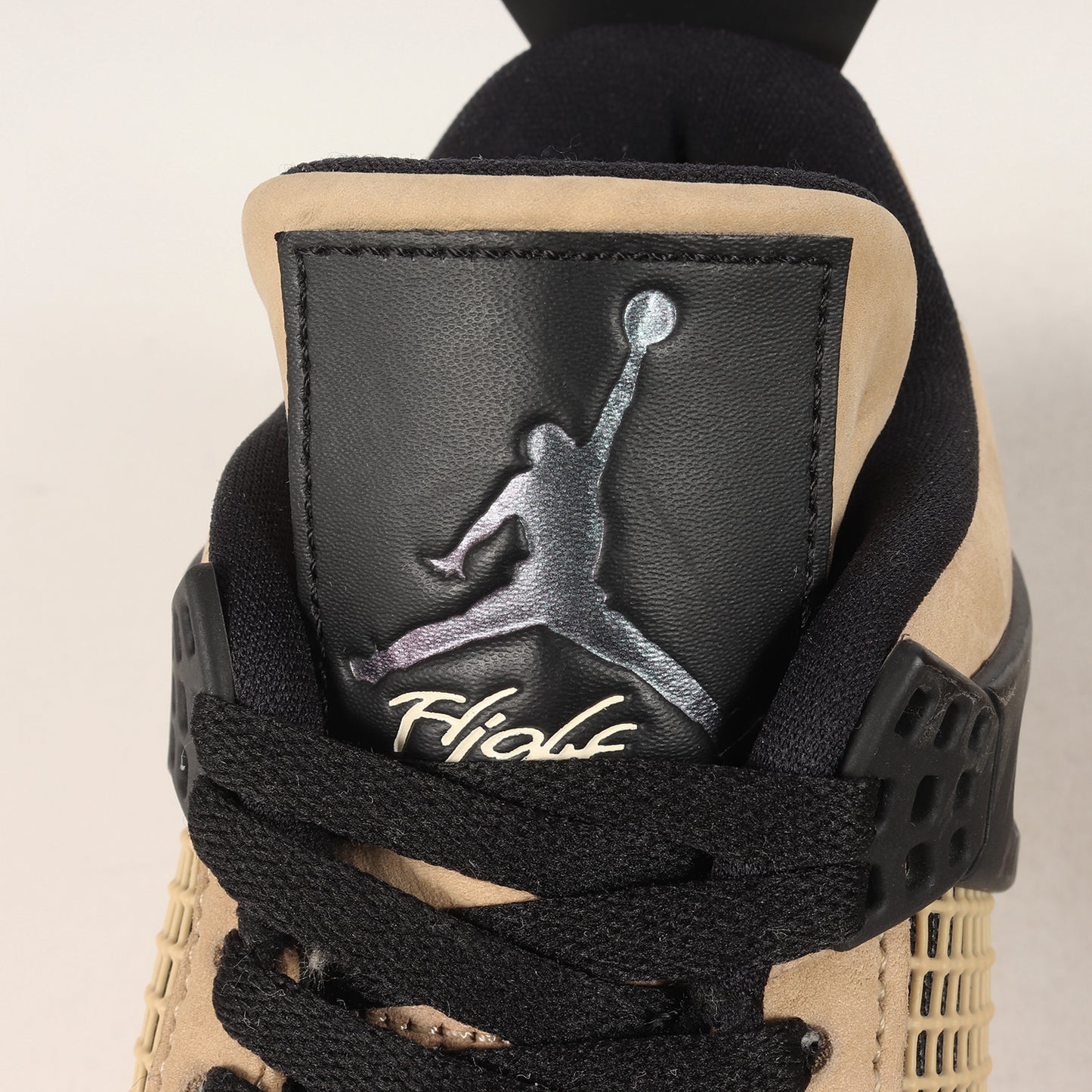 WMNS AIR JORDAN 4 RETRO MUSHROOM (AQ9129-200)