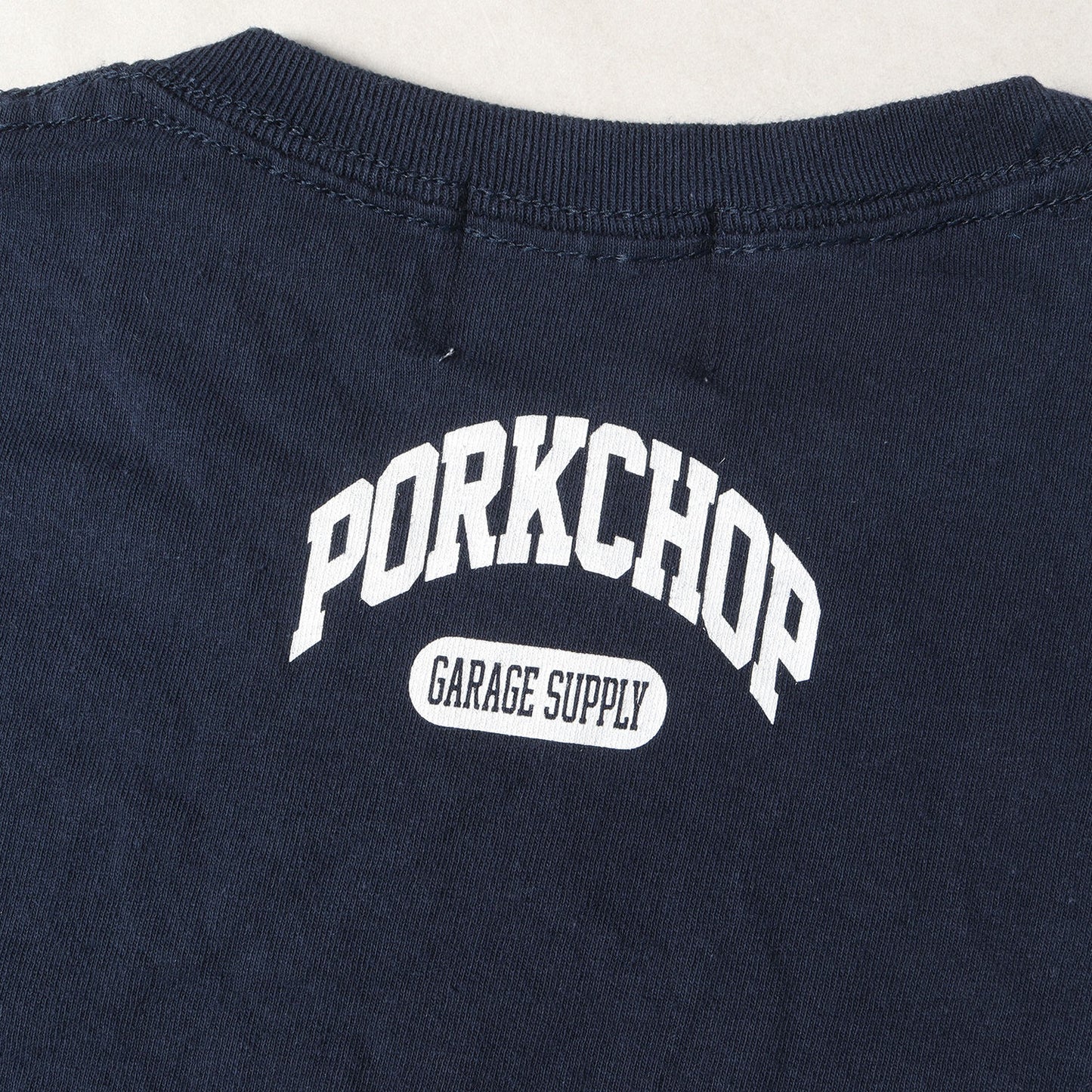 カレッジロゴ クルーネック Tシャツ