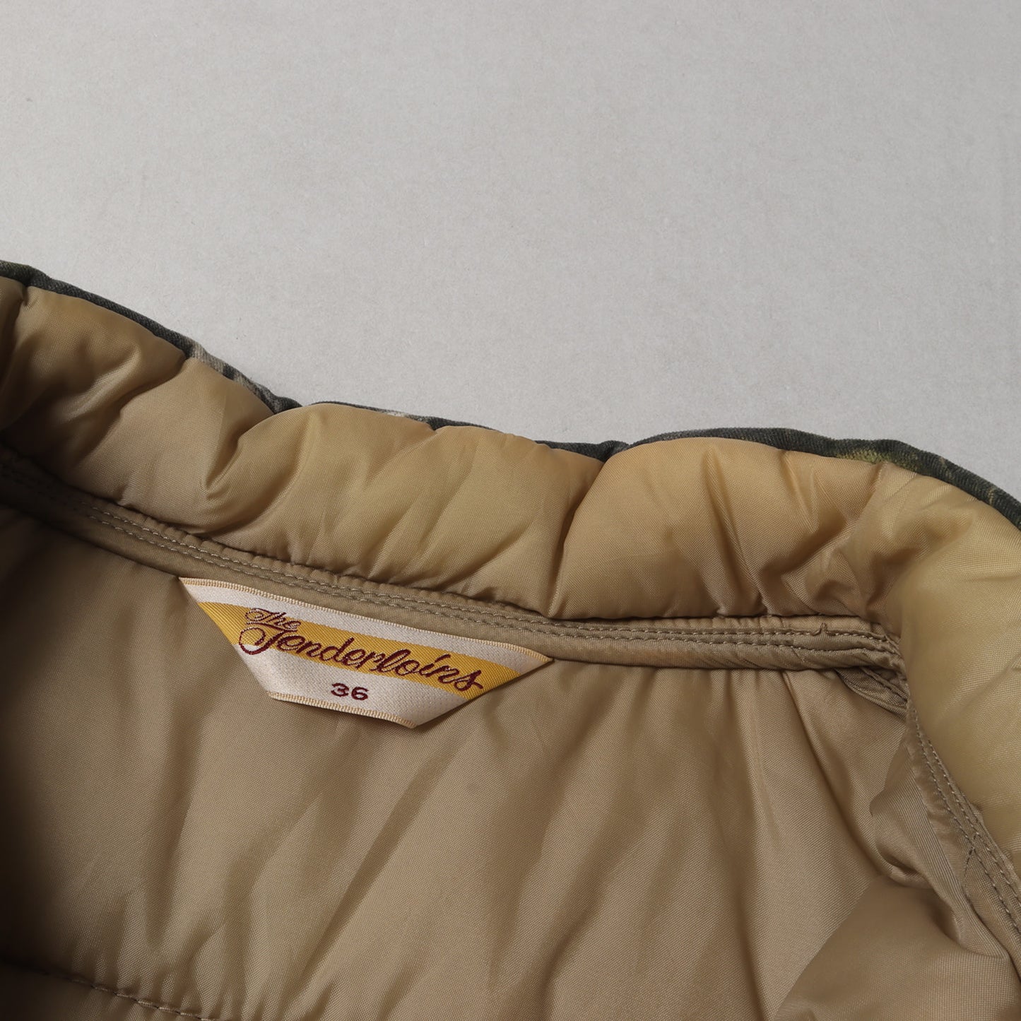 スーパーフラージュ柄 中綿 ベスト(T-NRA VEST)