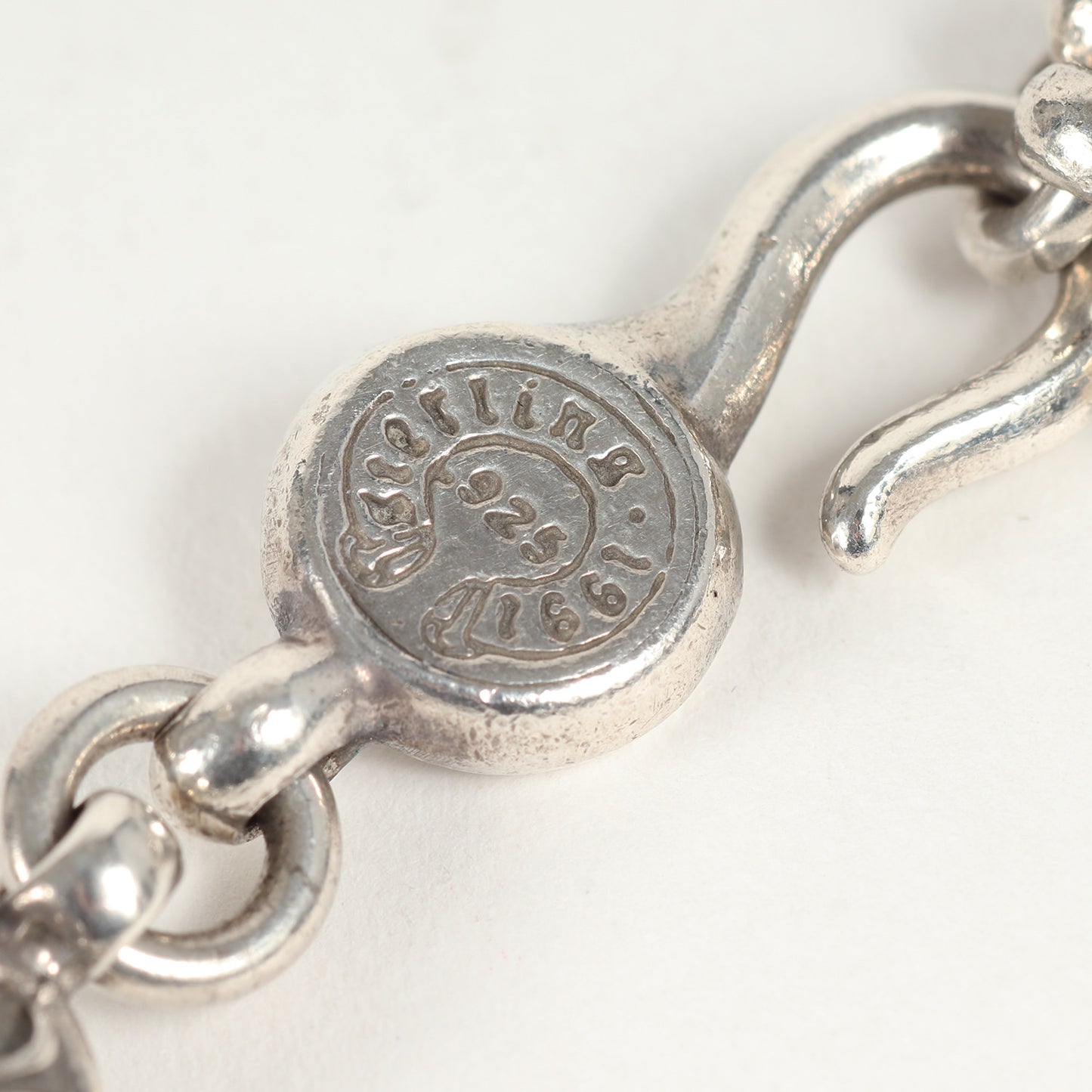 タイニーCHクロス付き クロスボール ブレスレット(#1 BALL TINY CH CROSS)