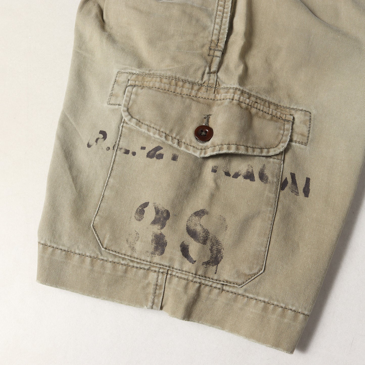 ヴィンテージ加工 ステンシルロゴ 2タック チノ ショーツ