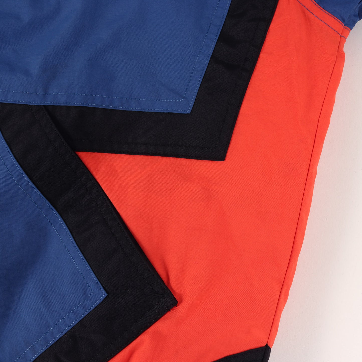 スター デザイン ナイロン パフィー ジャケット(Stars Puffy Jacket)