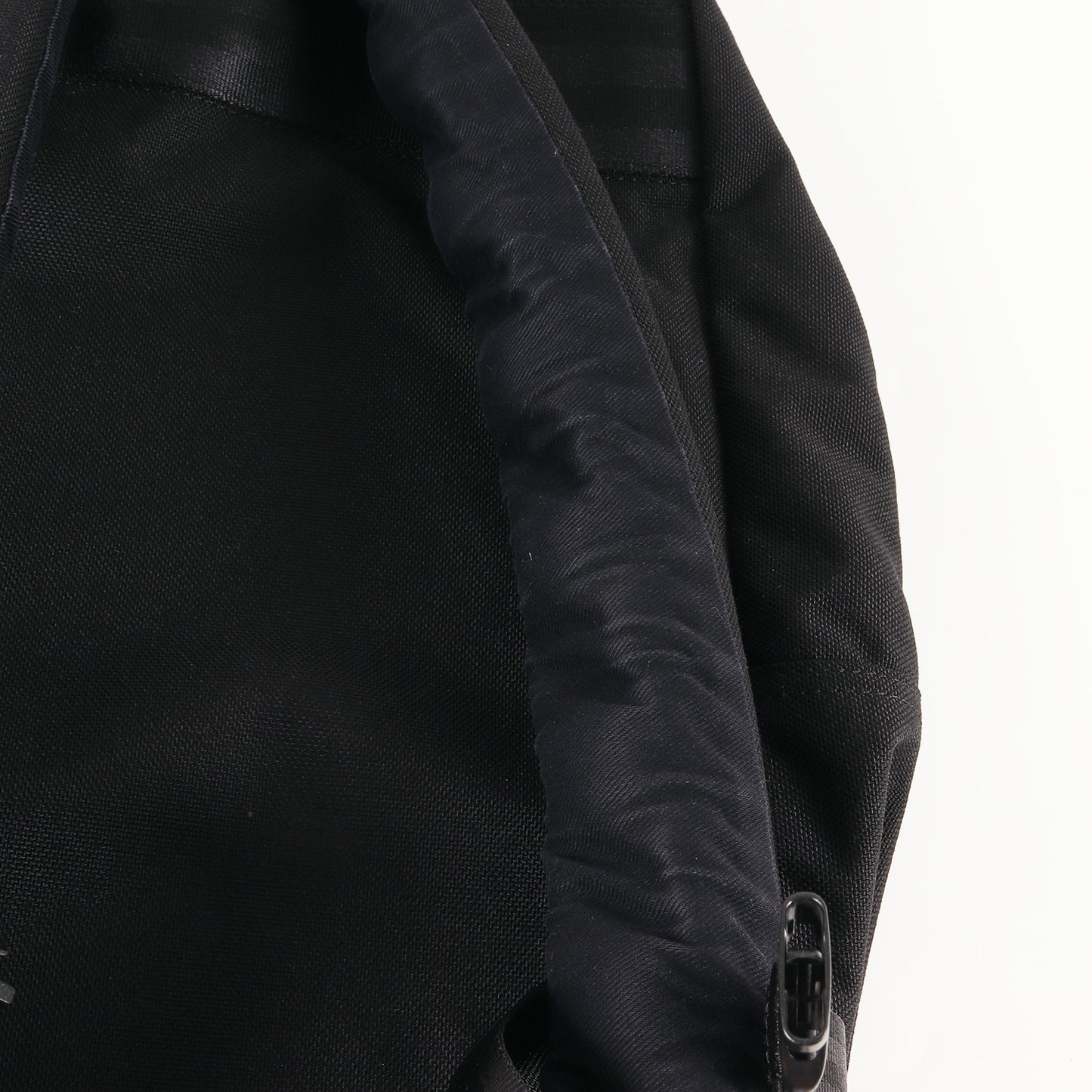 ×muatsu ニュートン ビジネス リュックサック / バックパック(NEWTON BUSINESS RUCKSACK)