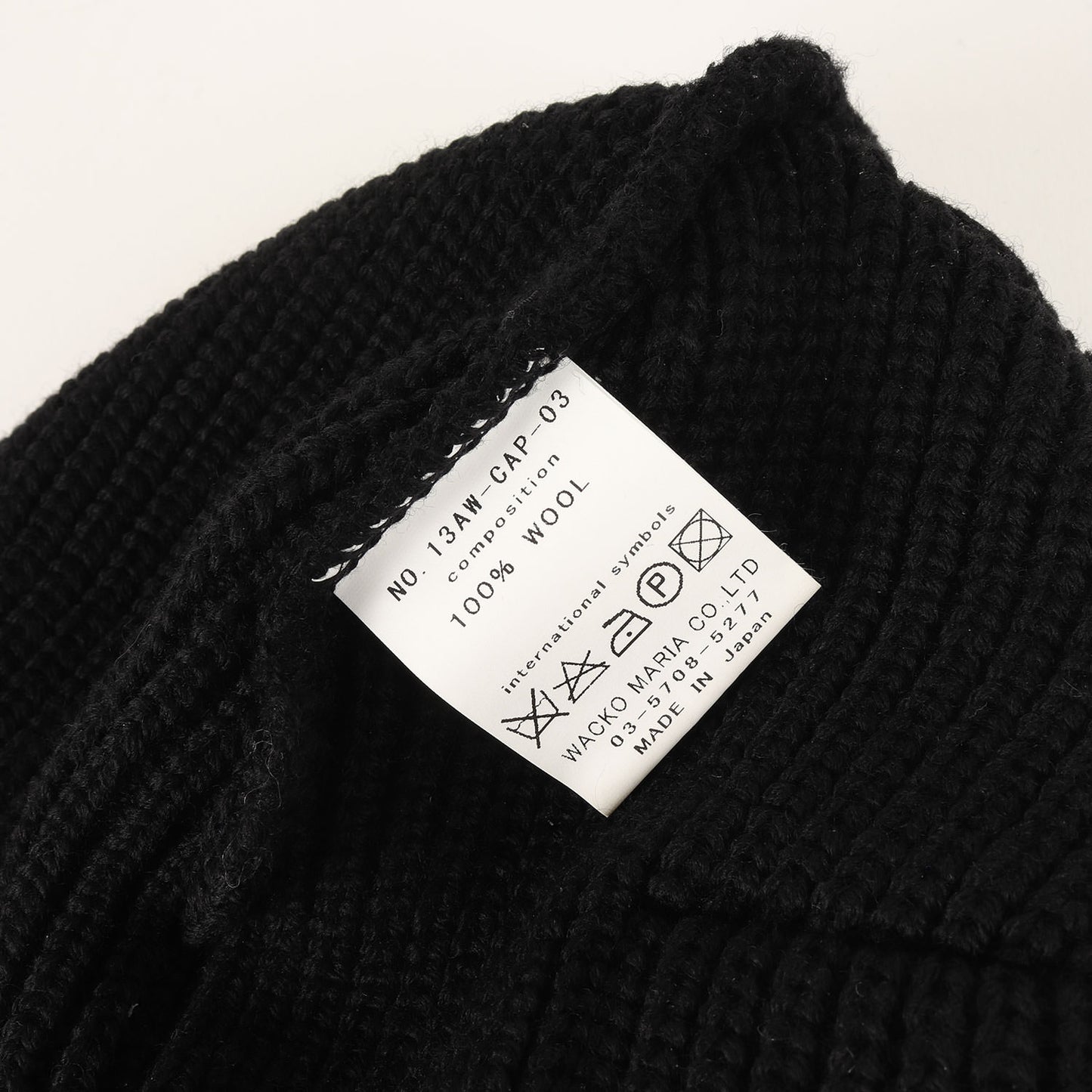 パッチ付き ウールニット ビーニー