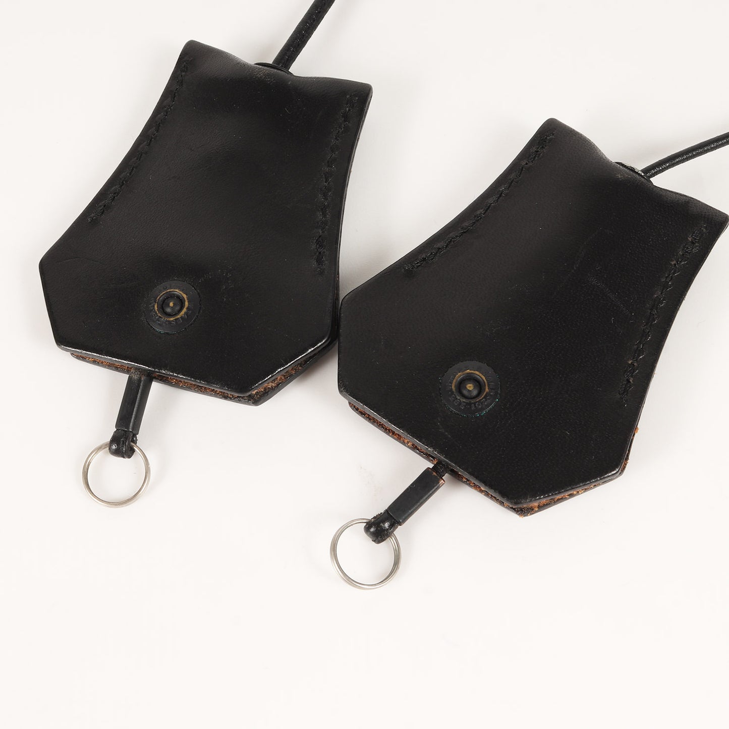 レザー カバー キーホルダー/ キーチェーン(KEY CHAIN / FIELD)