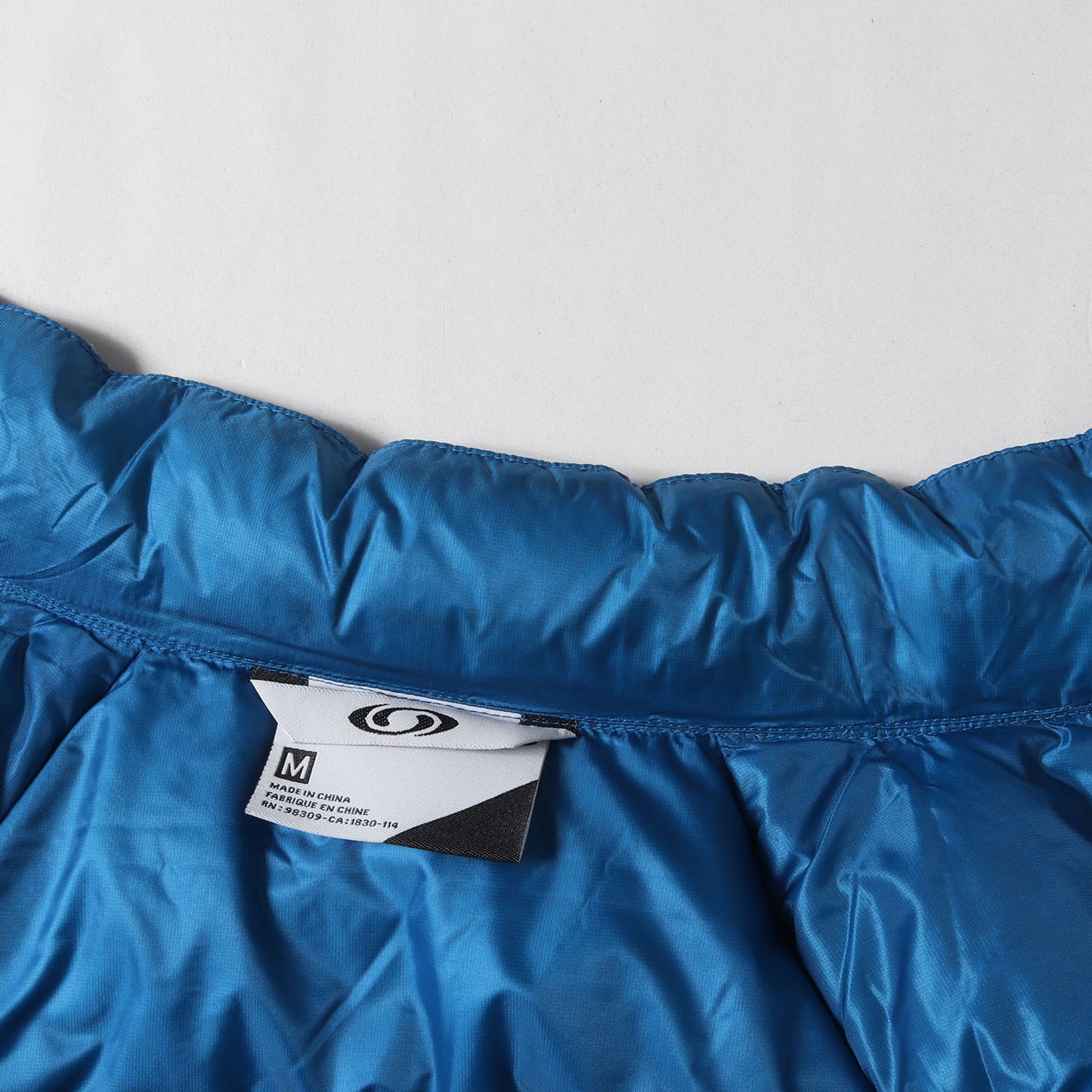 マイクロリップストップ ダウンベスト