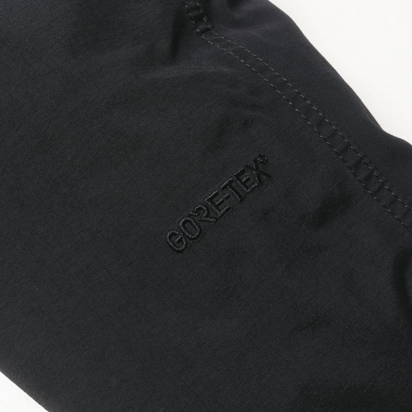 GORE-TEX マウンテンダウン ジャケット(MOUNTAIN DOWN JACKET)