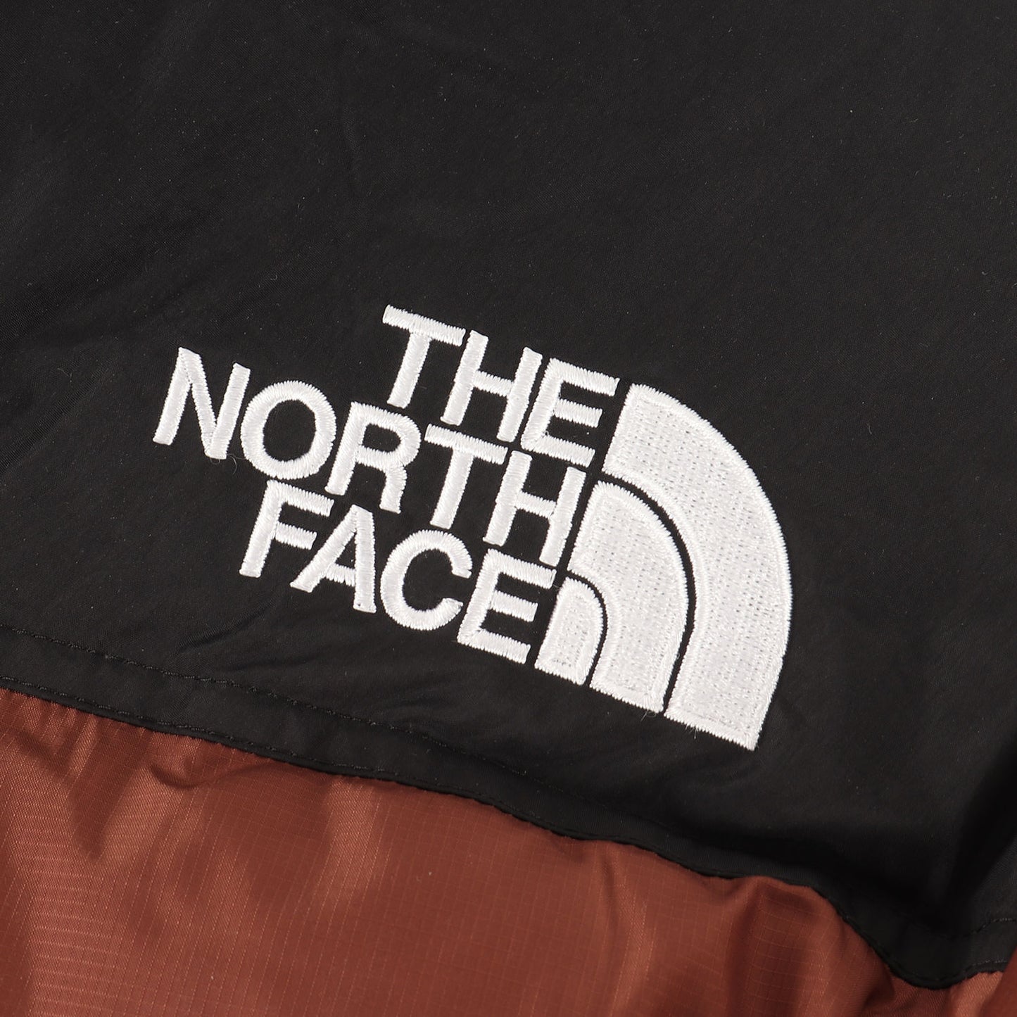 23AW ヌプシ ダウン ジャケット (Nuptse Jacket)