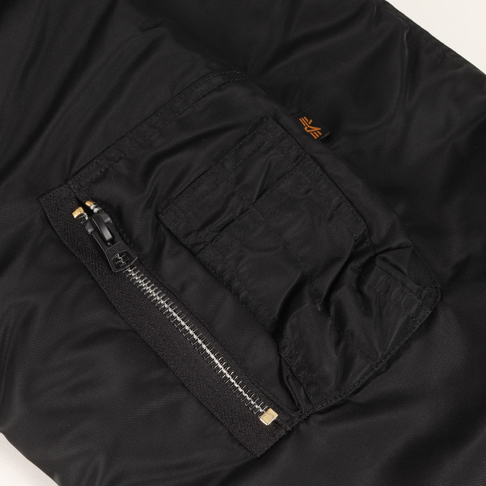 MA-1 フライトジャケット