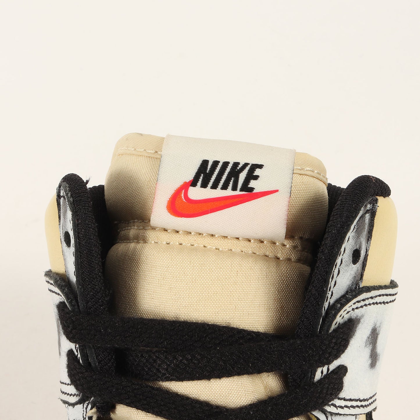 DUNK HIGH 1985 SP BLACK ACID WASH (DD9404-700)