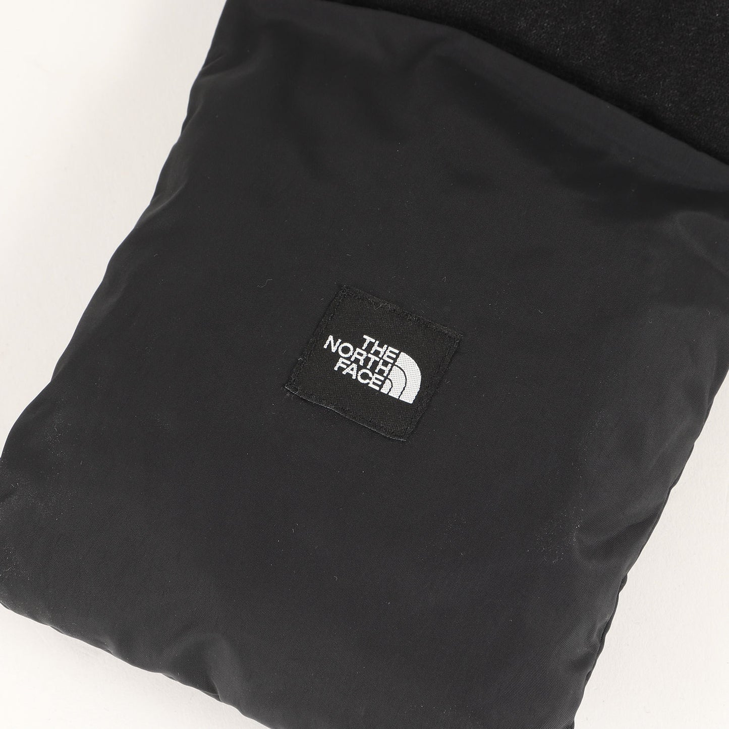 ヌプシ ダウン マフラー (Nuptse Muffler)