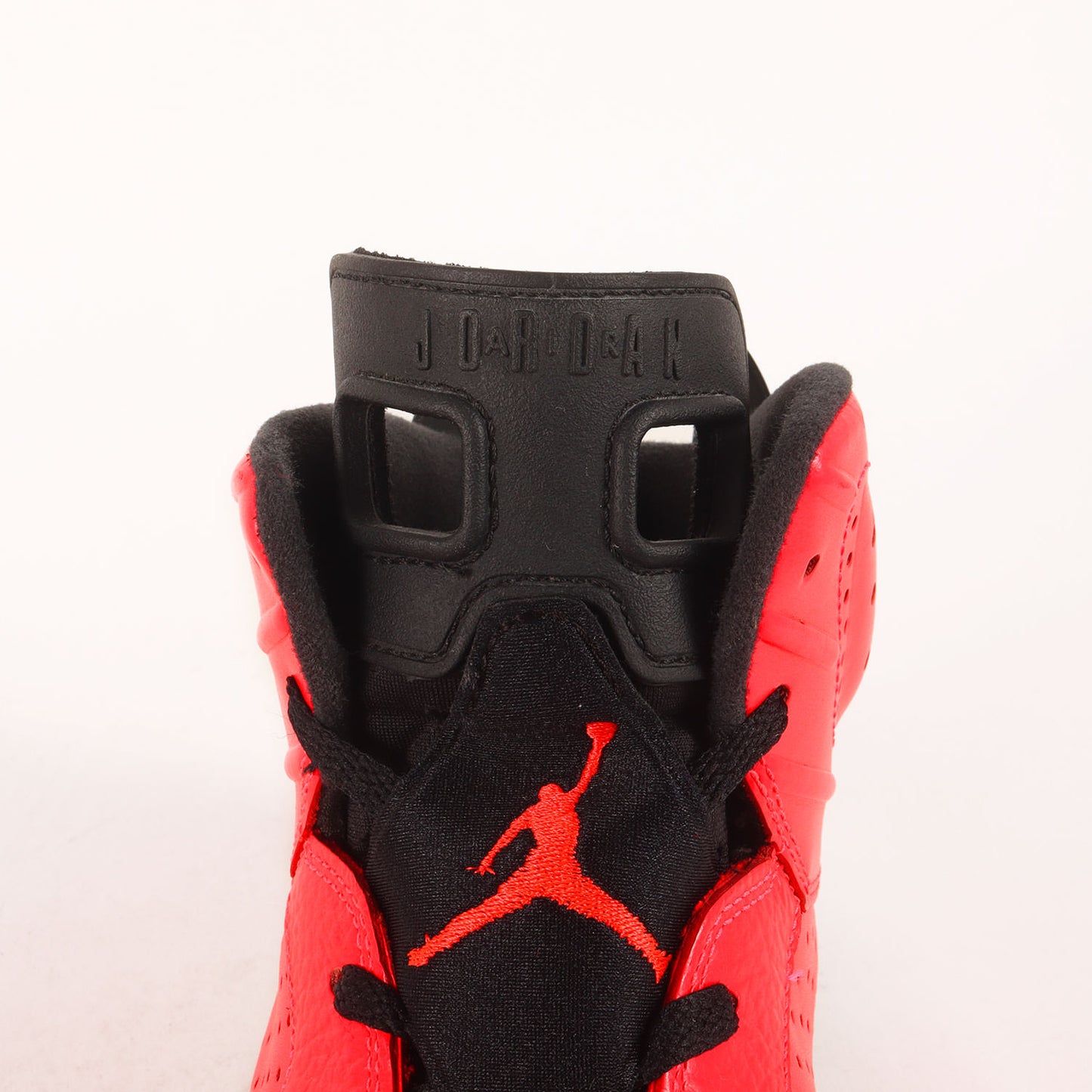 AIR JORDAN 6 RETRO INFRARED23 (384664-623)