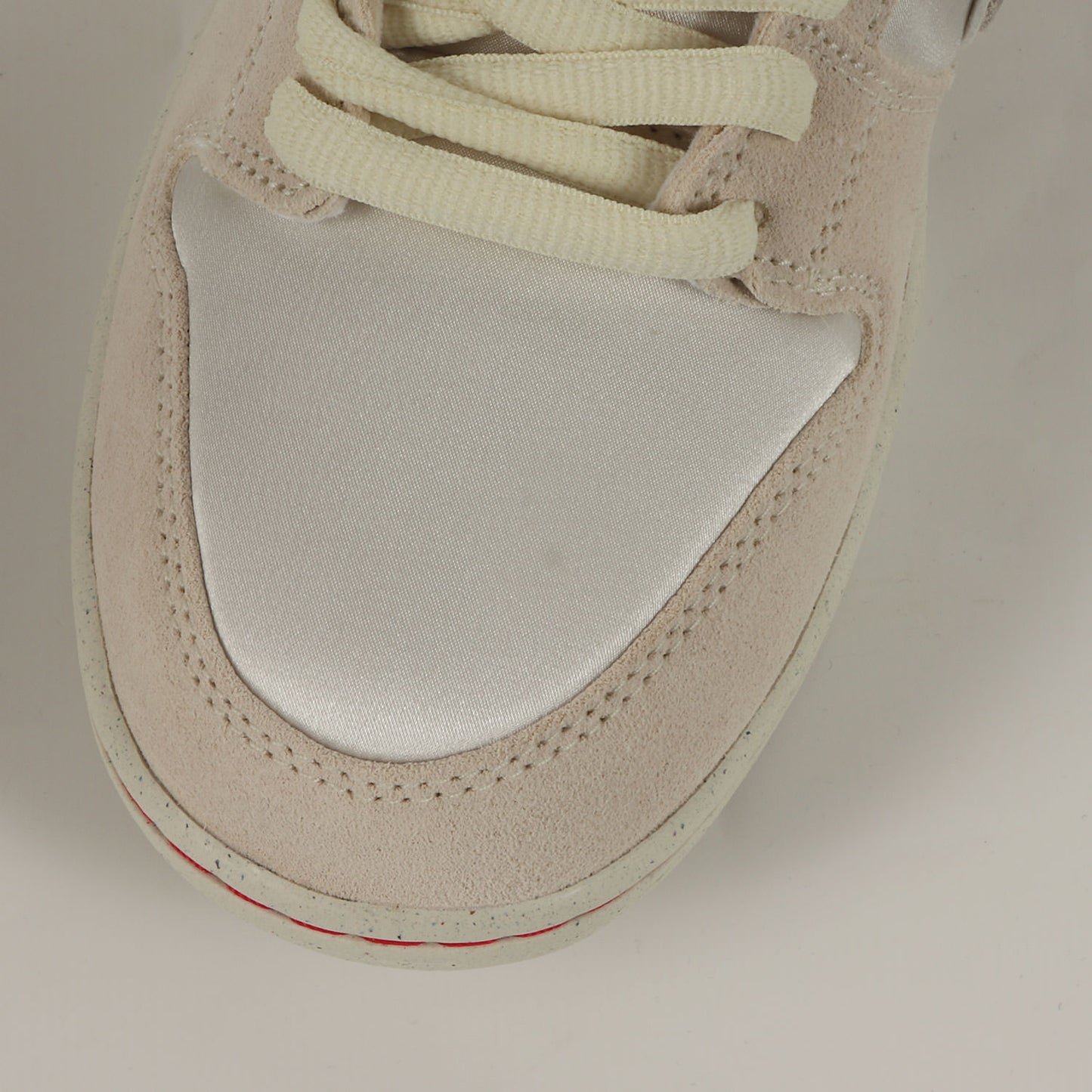 SB DUNK LOW PRM CITY OF LOVE (FZ5654-100)