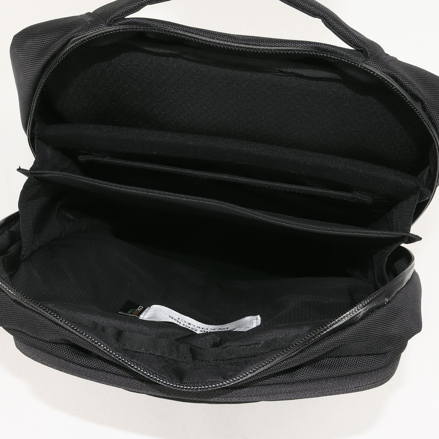 スリム シャトル デイパック / バッグ(Shuttle Daypack Slim)