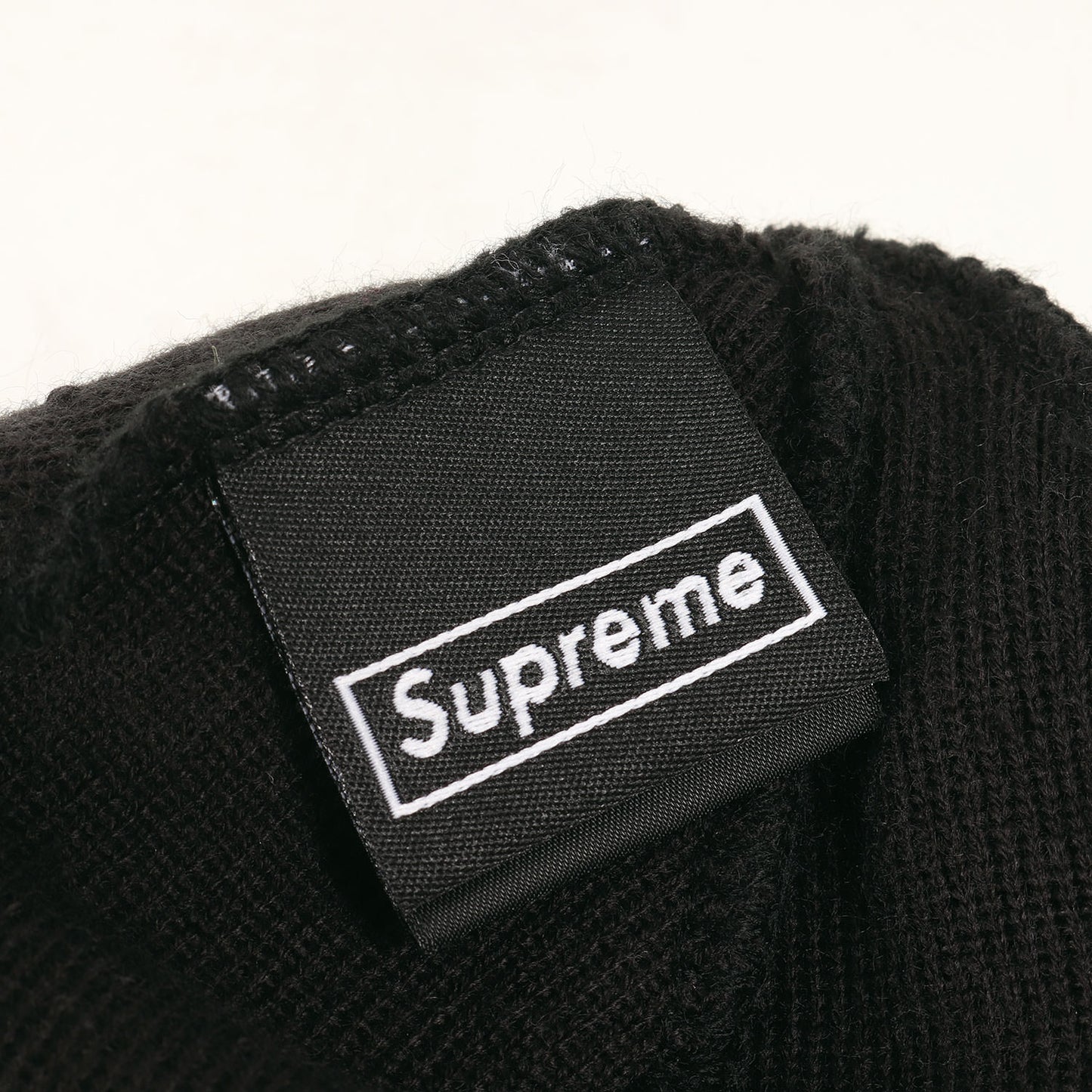 ×NEW ERA Sロゴ ニット ビーニー(New Era S Logo Beanie)