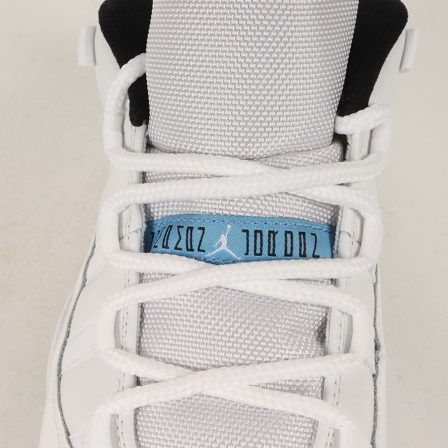 AIR JORDAN 11 RETRO LOW LEGEND BLUE (AV2187-117)