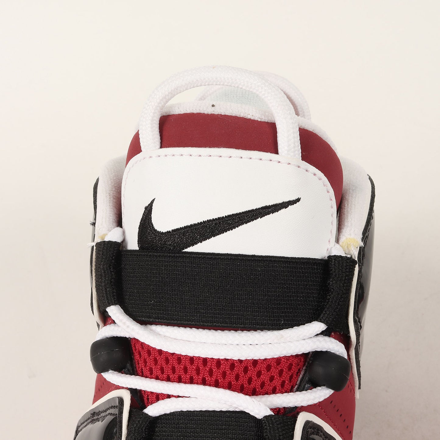 AIR MORE UPTEMPO 96 BULLS (2021年製 / 921948-600)