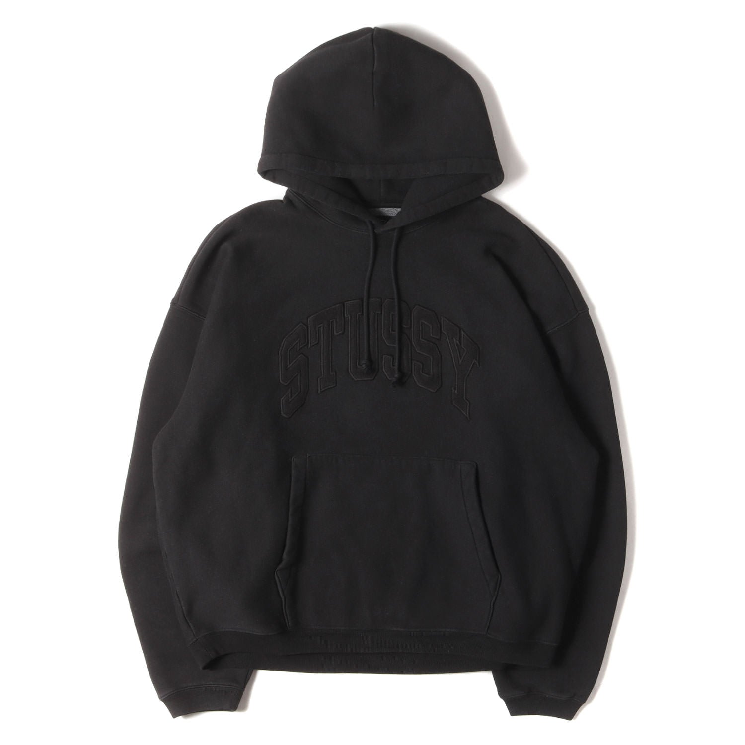 STUSSY (ステューシー) 24SS ガーメントダイ加工 アーチロゴ スウェット パーカー(Embroidered Relaxed Hoodie)  - ブランド古着の通販・買取 | BEEGLE by Boo-Bee