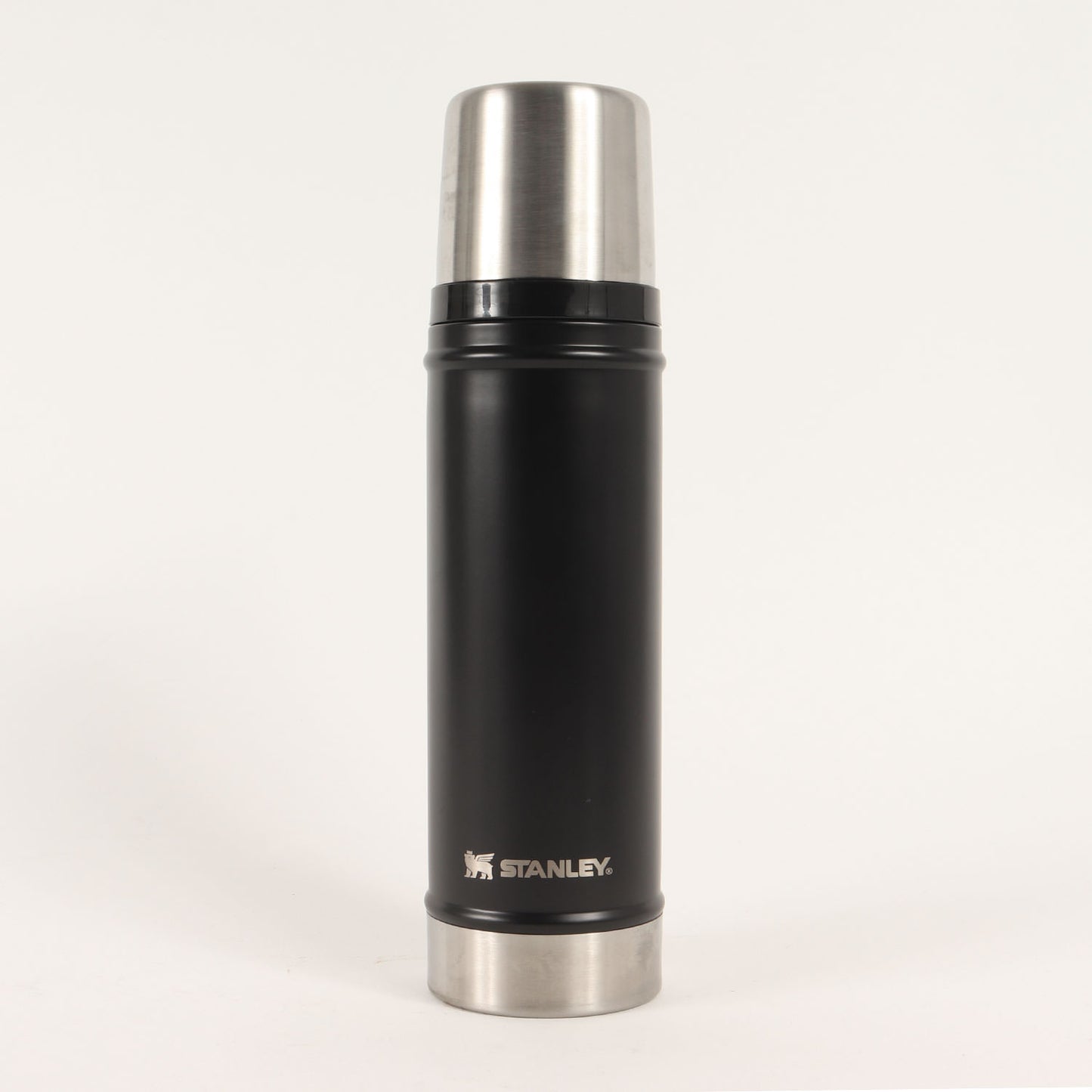 ×STANLEY ブランドロゴボトル / 水筒(20oz. Vacuum Insulated Bottle)