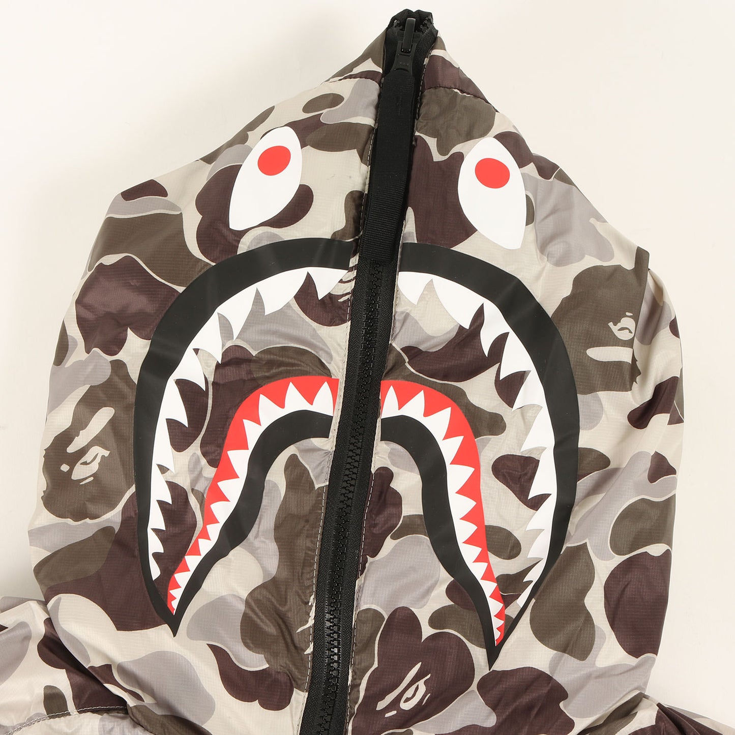 21AW ×CANADA GOOSE ×CONCEPTS ABCカモ 猿迷彩 シャーク リバーシブル ダウンジャケット(ABC CAMO CROFTON SHARK HOODIE)
