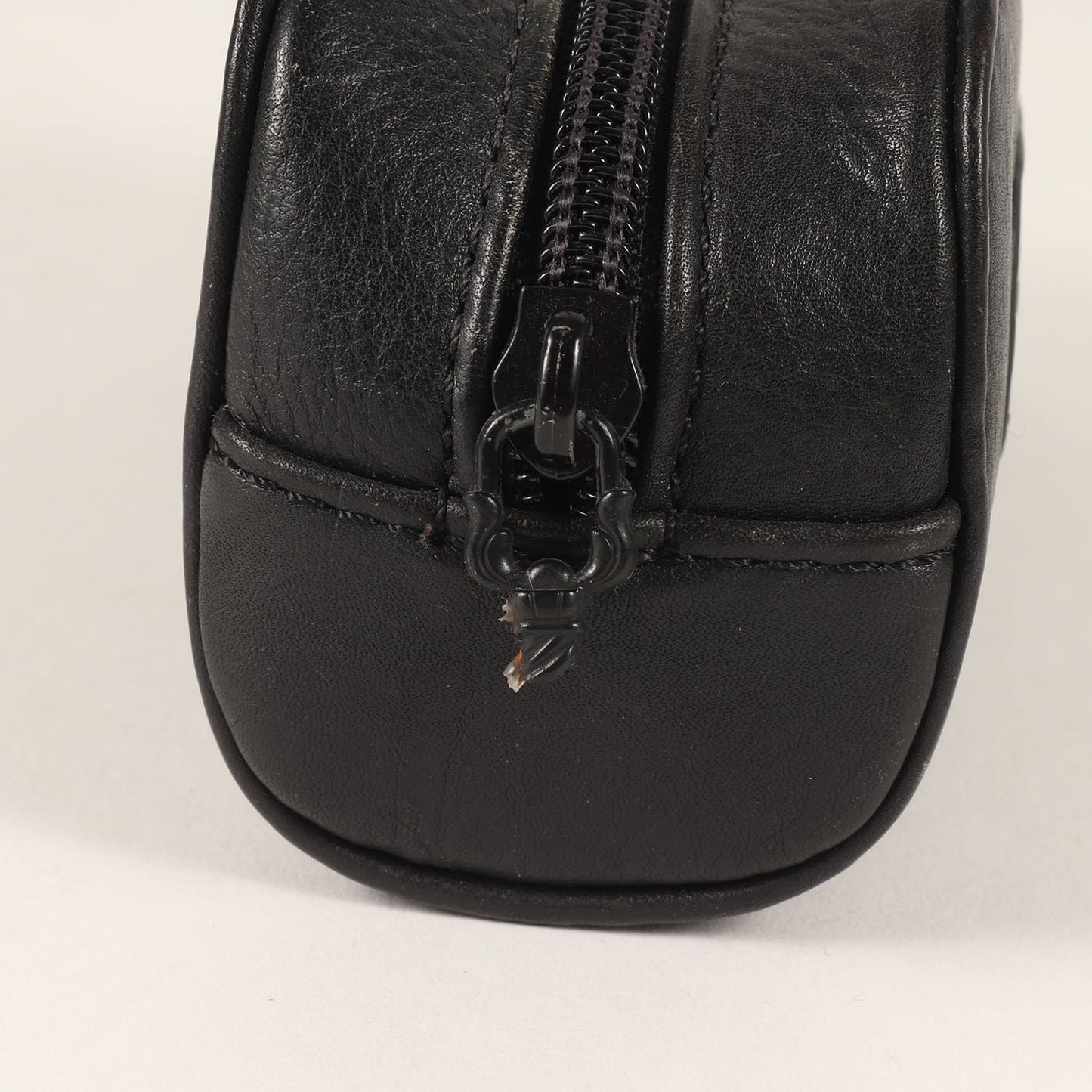 18KGP 金メッキ ダガー ウェリントン サングラス(CUNTVOLUTED)