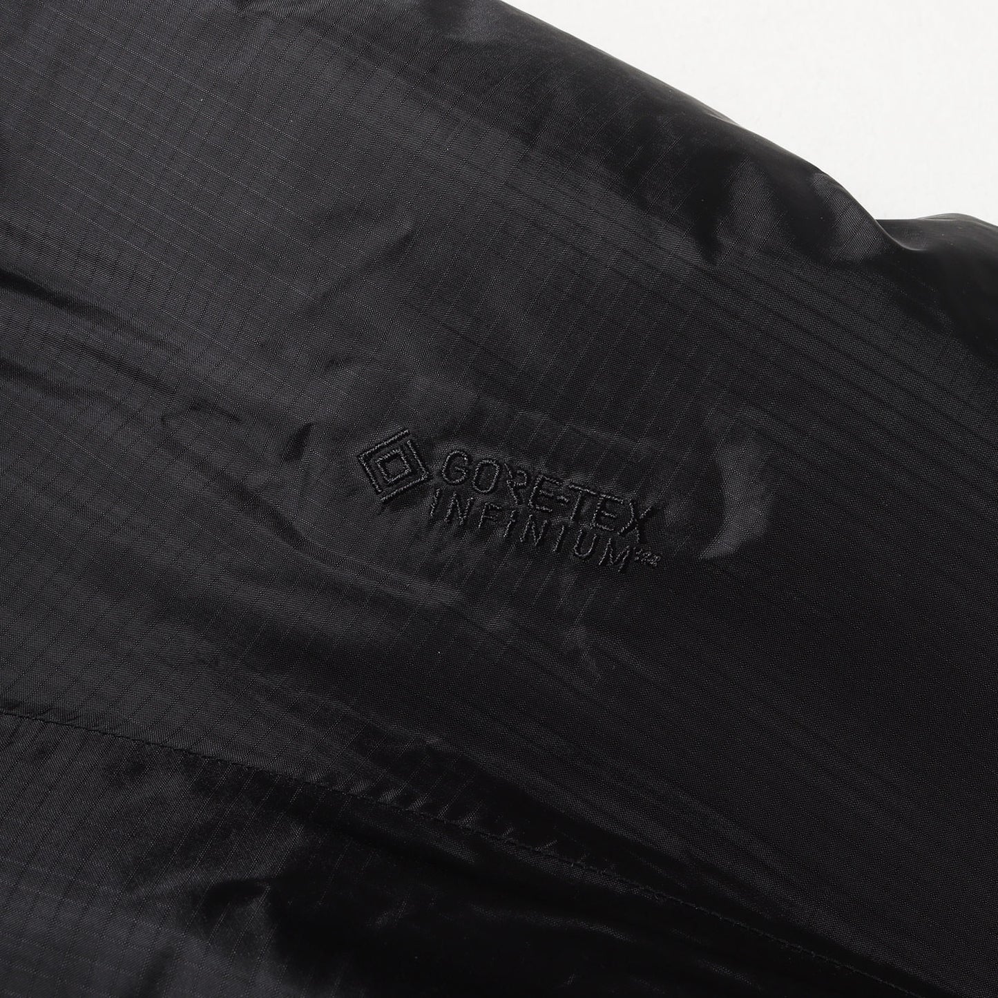 GORE-TEX INFINIUM アルファ パーカ / ダウンジャケット(Alpha Parka / 2023年製)