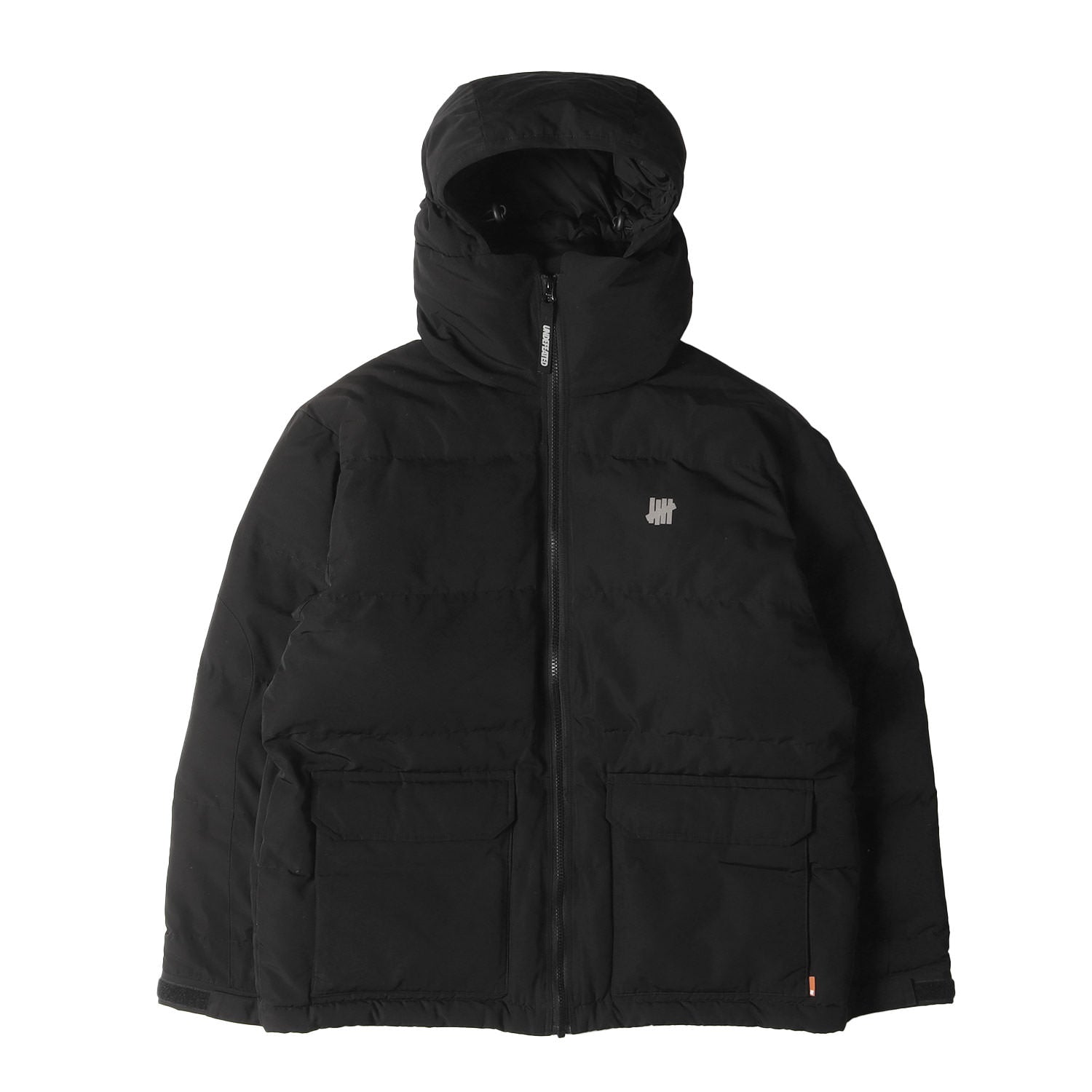 UNDEFEATED (アンディフィーテッド) 高密度ポリエステル フード ダウンジャケット(PUFF JACKET) - ブランド古着の通販・買取  | BEEGLE by Boo-Bee