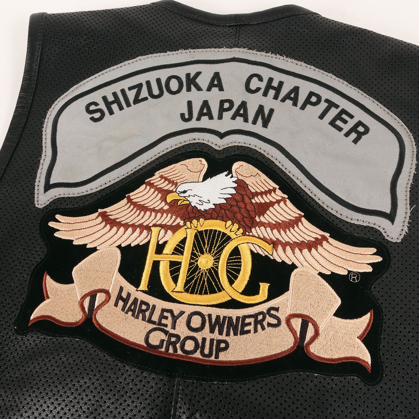 ワッペン付き パンチングレザー ジップ ベスト