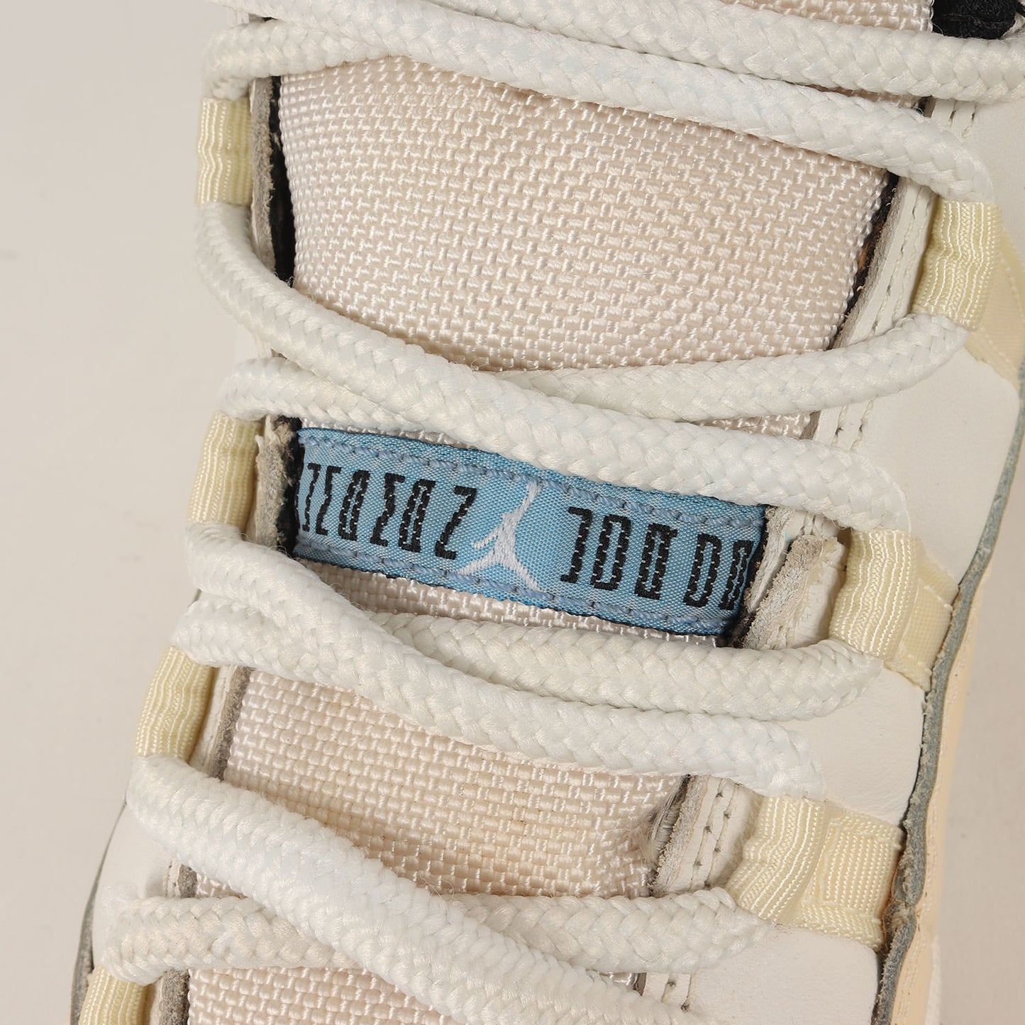 AIR JORDAN 11 (1995年製 / 130245-141 / デッドストック)