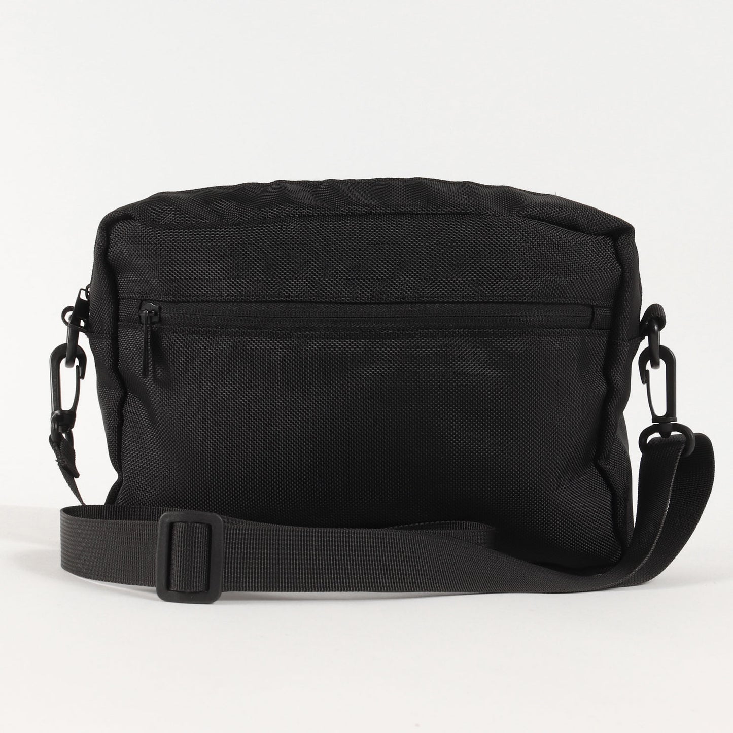 ナイロンキャンバス ショルダーバッグ