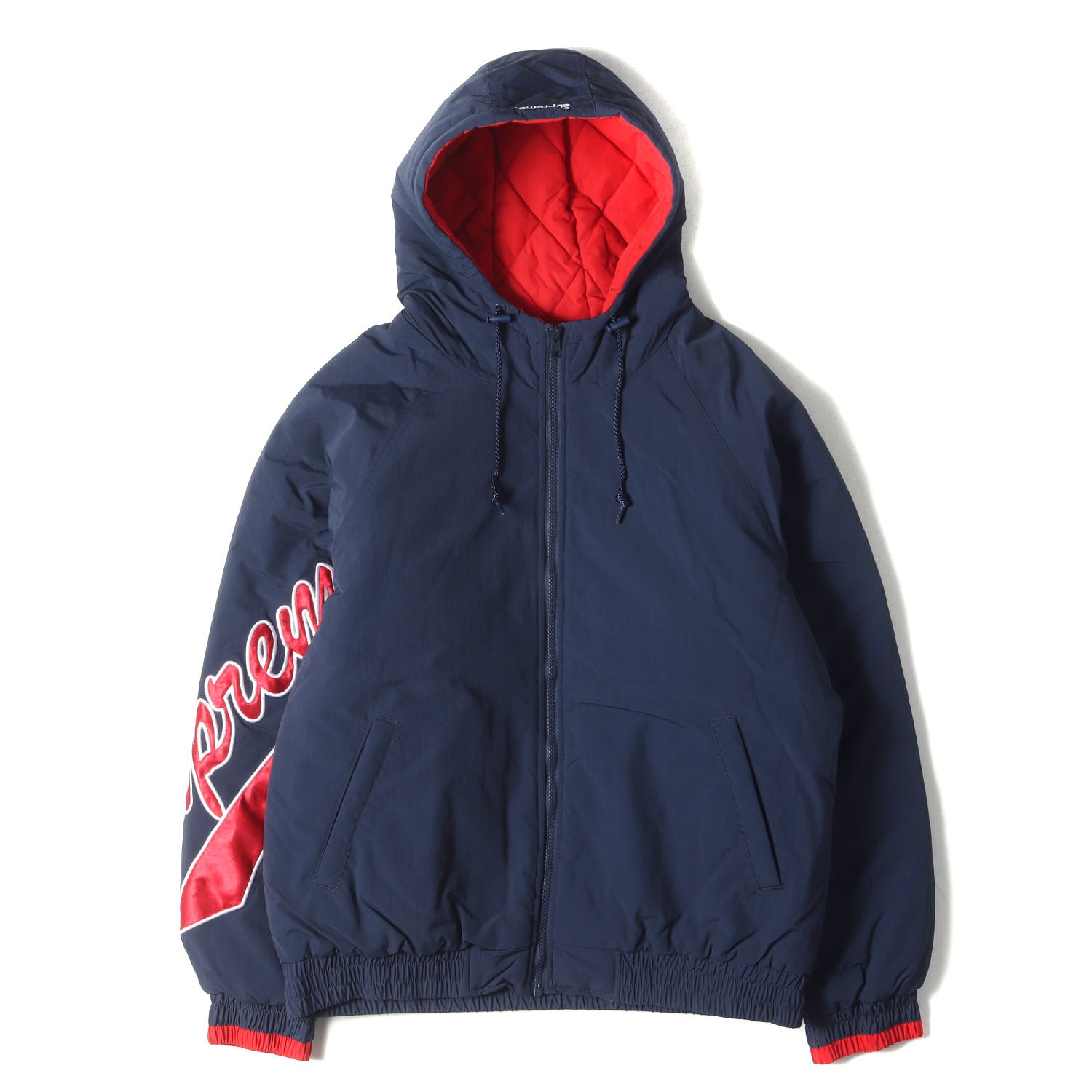 Supreme (シュプリーム) 袖スクリプトロゴ 裏地キルティング フード 