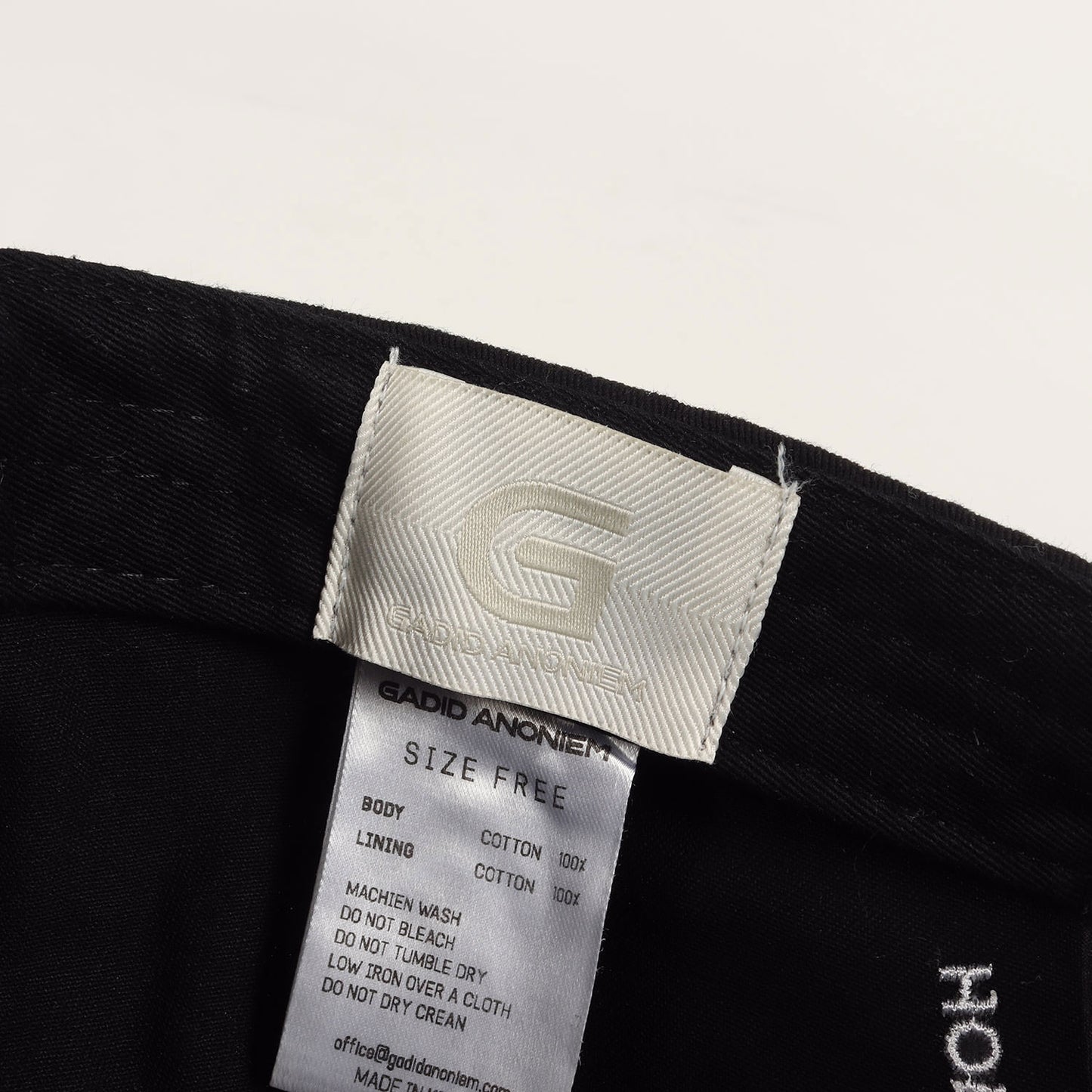 グラフィック刺繍 6パネルキャップ(JUDE)