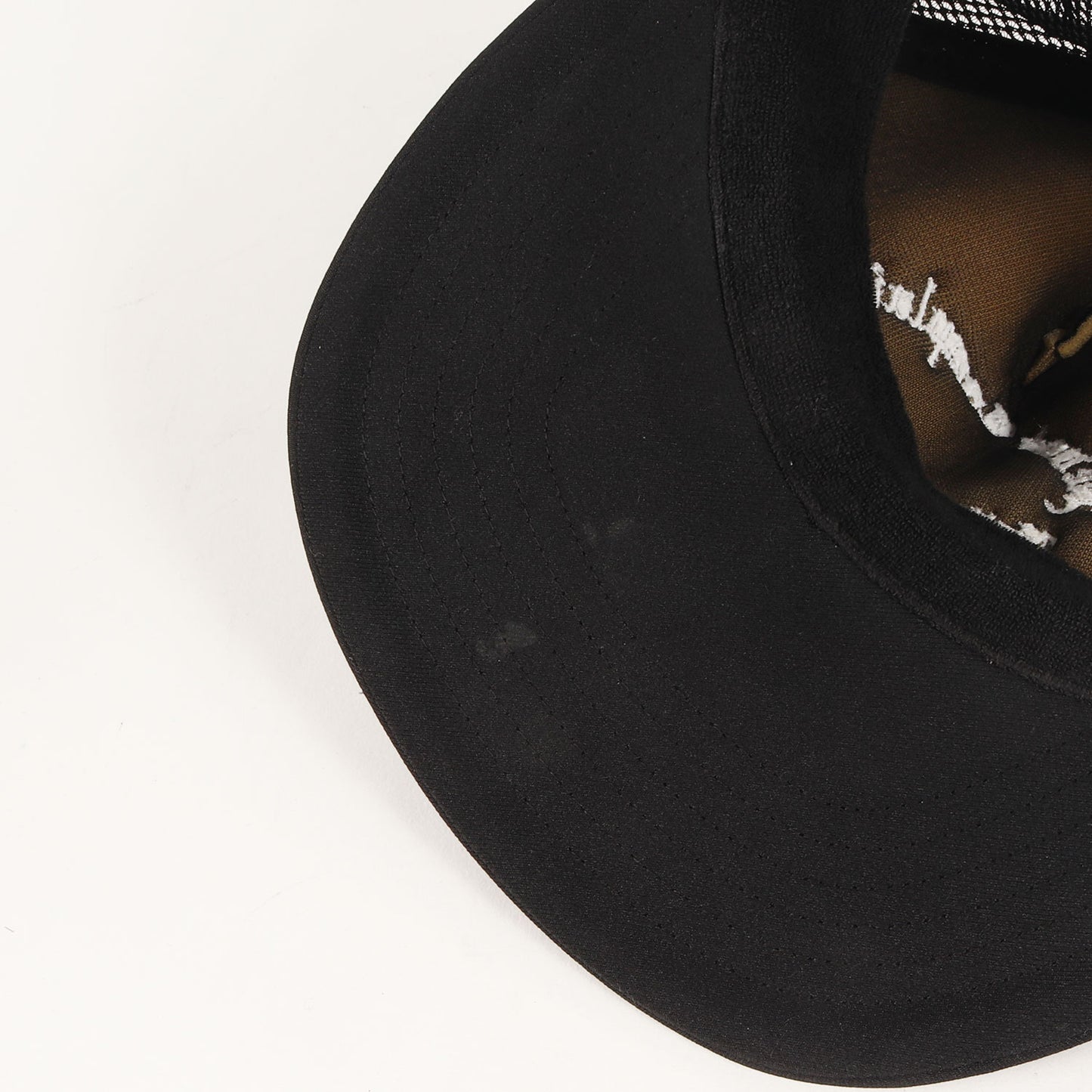 23SS ロゴ刺繍 メッシュキャップ(5 PANEL MESH CAP)