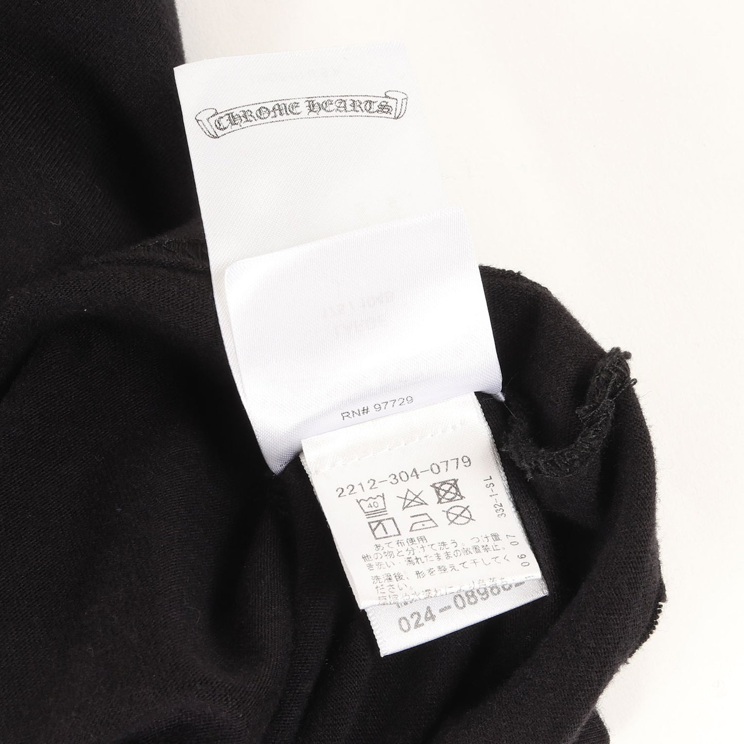 近年モデル ダガー&ブランドロゴ ポケット Tシャツ