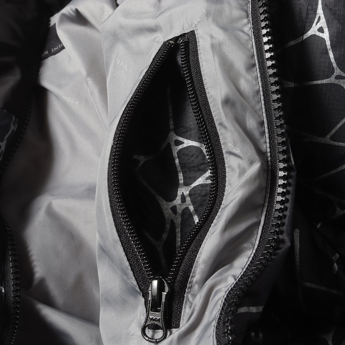 復刻モデル スパイダー マウンテン ダウンジャケット