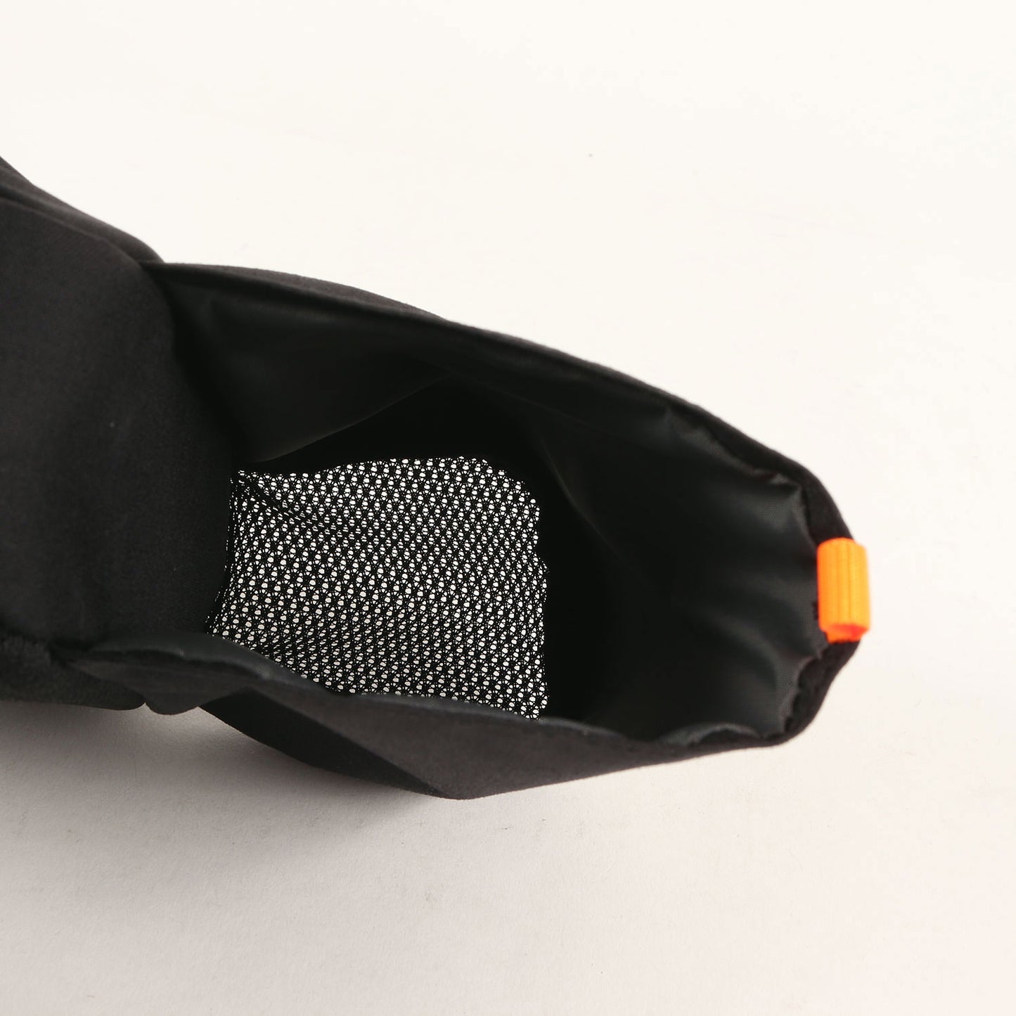 ウィングマン マルチポケット ショルダーバッグ(WINGMAN MULTI POCKET / 2023年製)