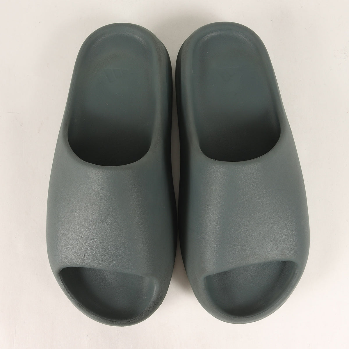 YEEZY SLIDE Slate Marine (ID2349)