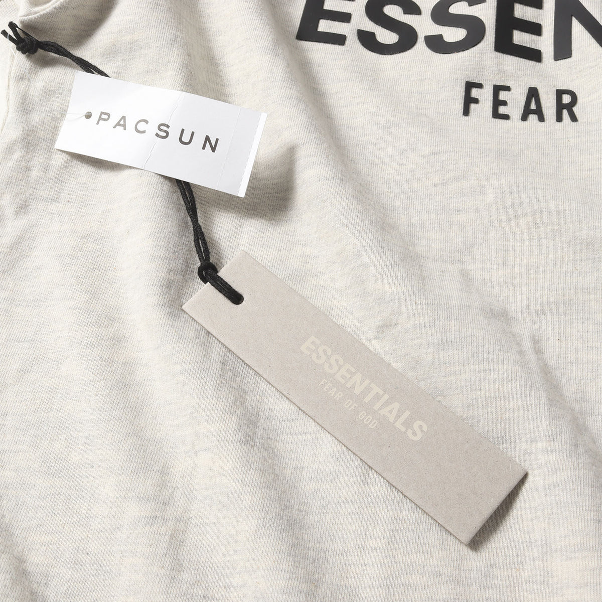 FOG ESSENTIALS ブランドロゴ ロングスリーブ Tシャツ