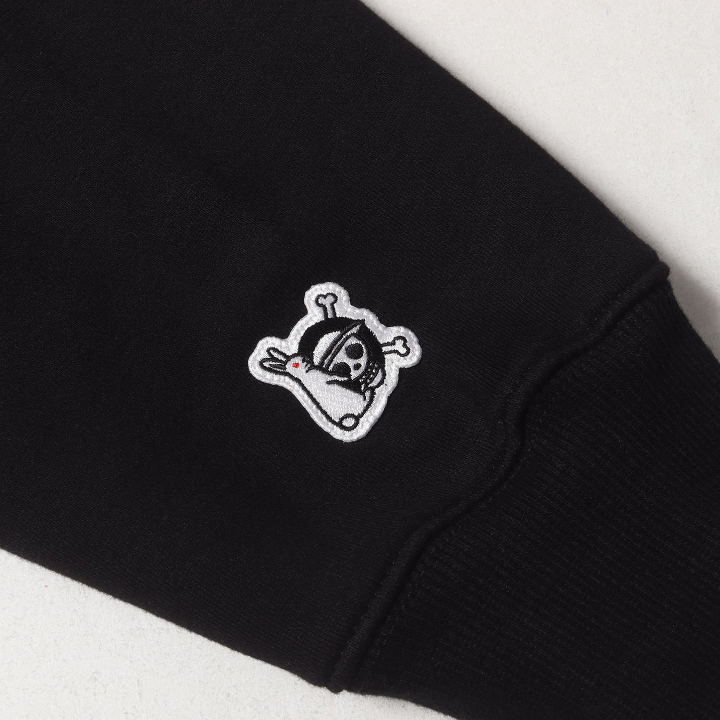 24SS ×ONE PIECE WANTED BOXロゴ クルーネックスウェット(WANTED Embroidery)