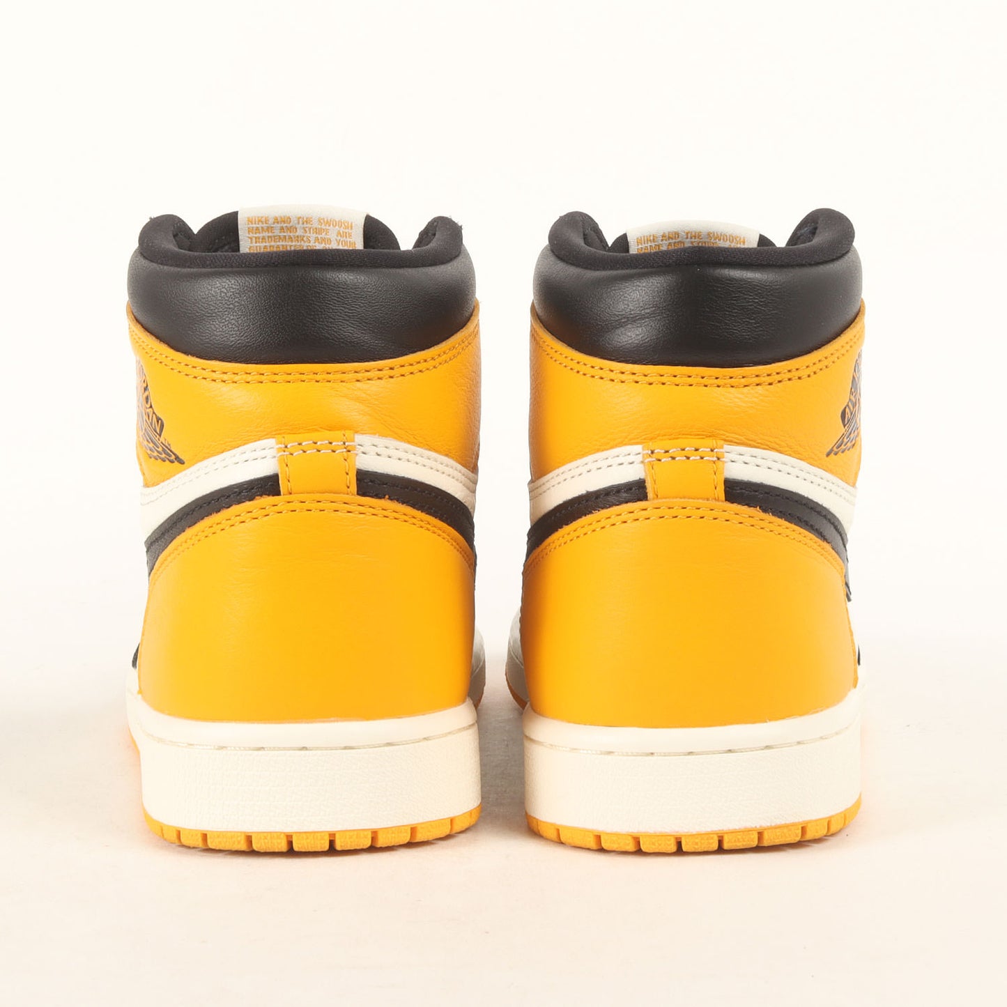 AIR JORDAN 1 RETRO HIGH OG TAXI (555088-711)