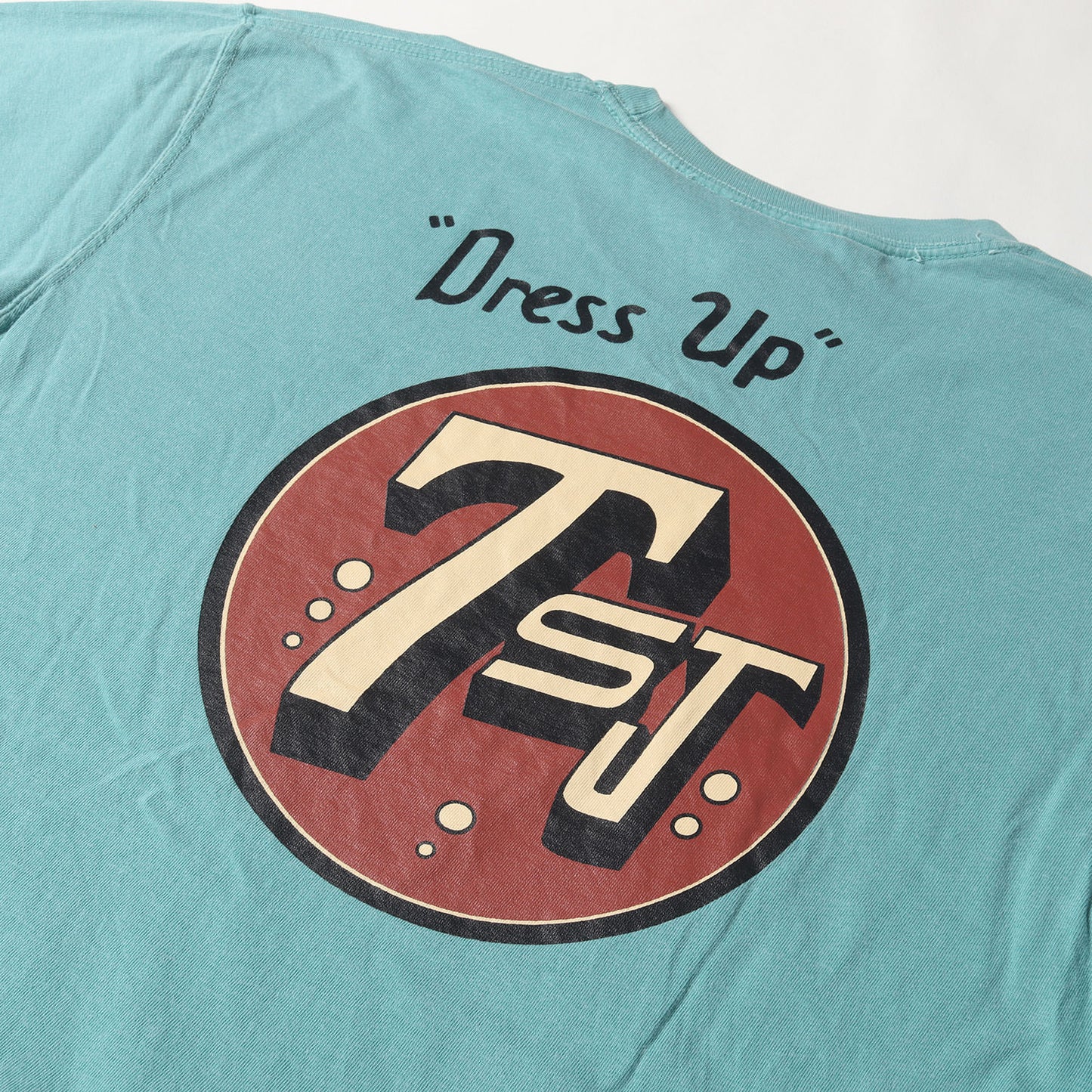 製品染め サークルロゴ Tシャツ("DRESS UP" PRINTED T-SHIRTS)