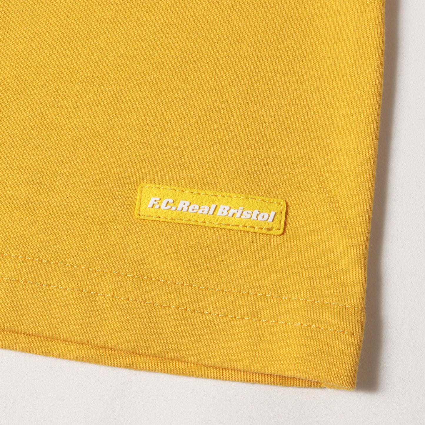 22AW ブランドロゴ クルーネック Tシャツ(AUTHENTIC TEE)