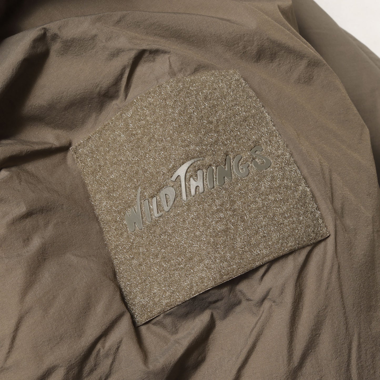 BEAMS別注 クレイジーカラー プリマロフト モンスター パーカ / ジャケット(MONSTER PARKA)