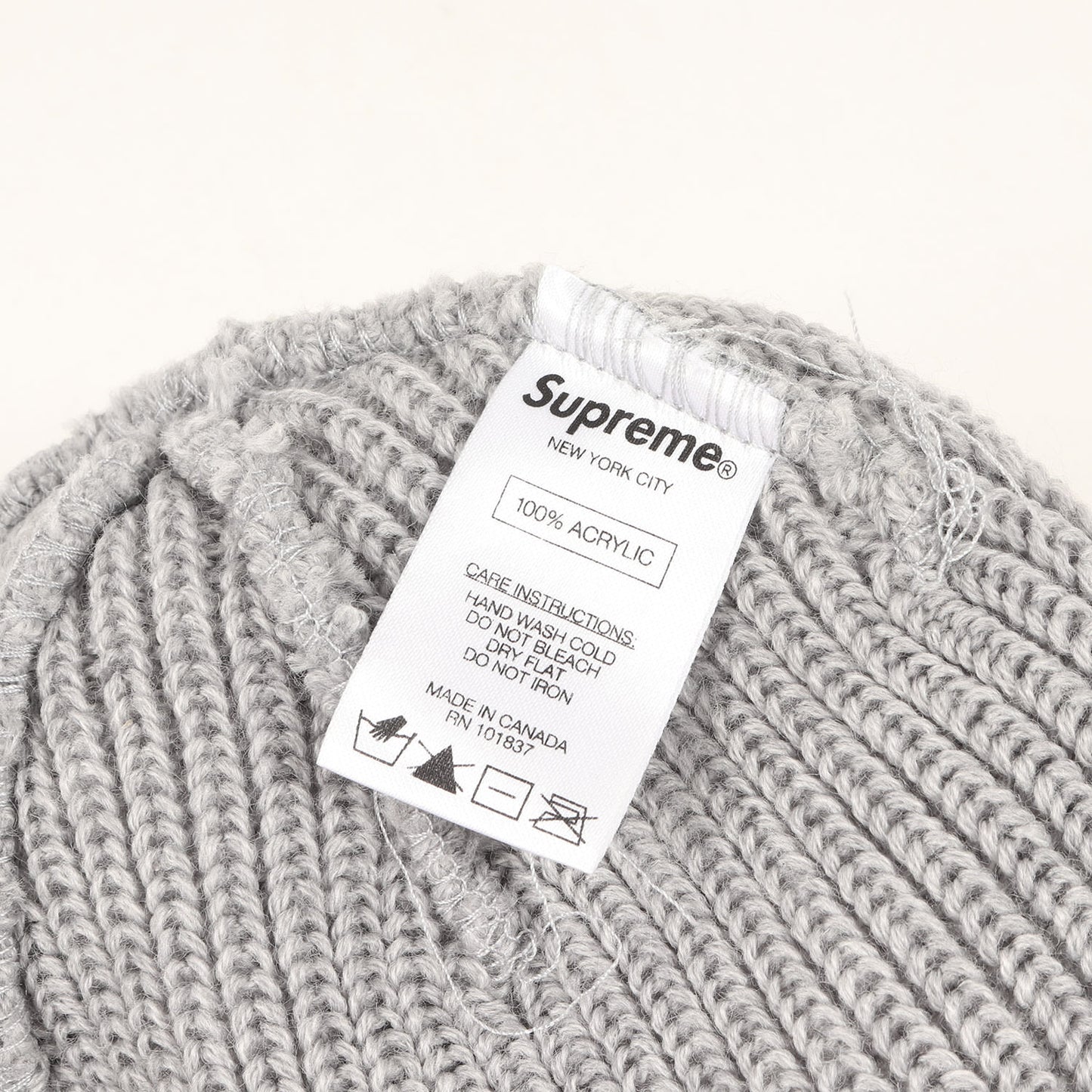 スクリプトロゴ ルーズゲージ ビーニー(Loose Gauge Beanie)