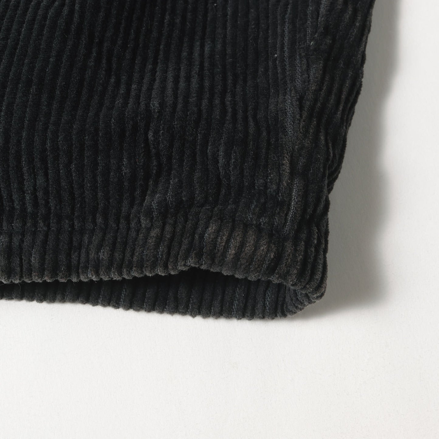 ロゴ刺繍 コーデュロイ ショーツ(Spiral Cord Short)