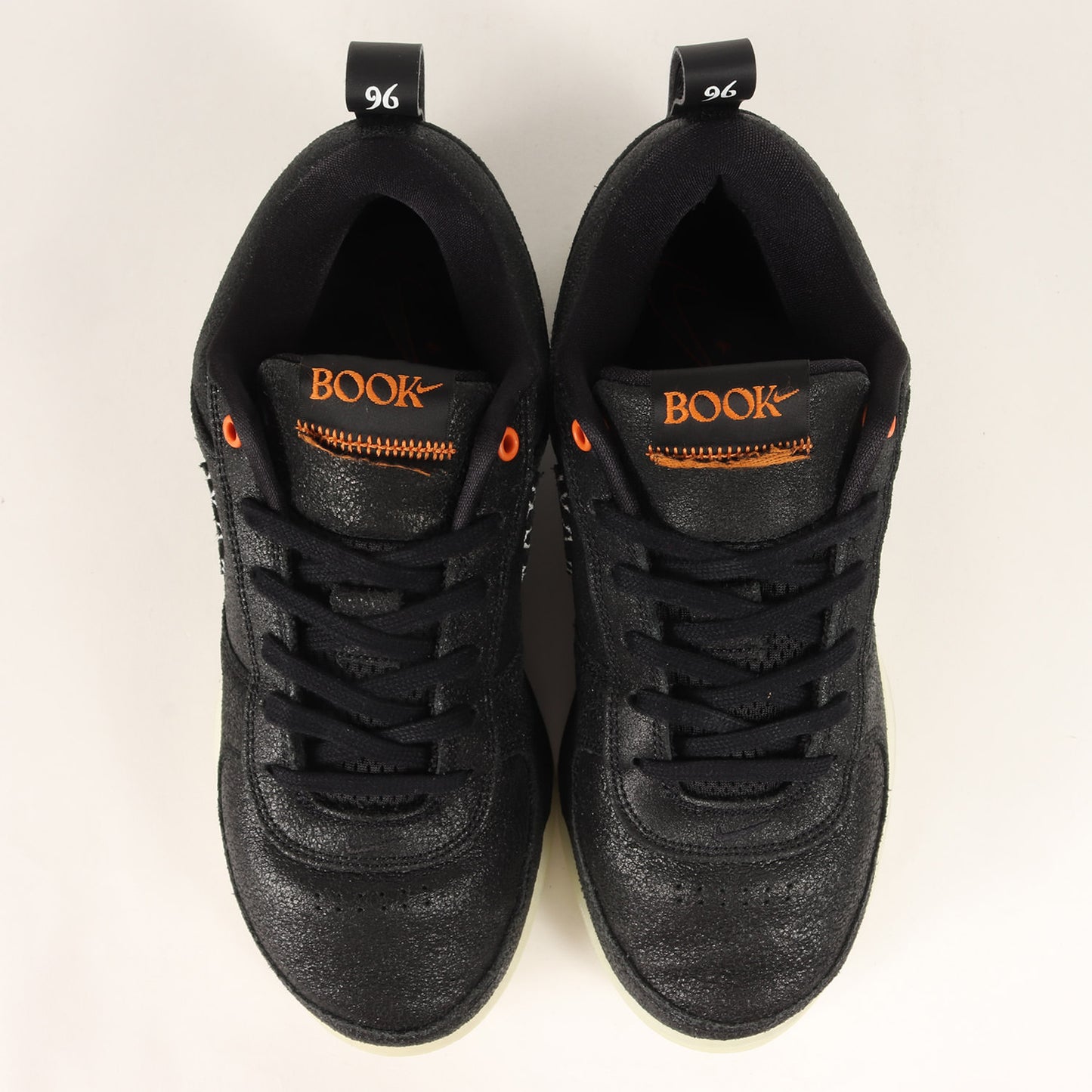 BOOK 1 HELLOWEEN (FJ4250-003)