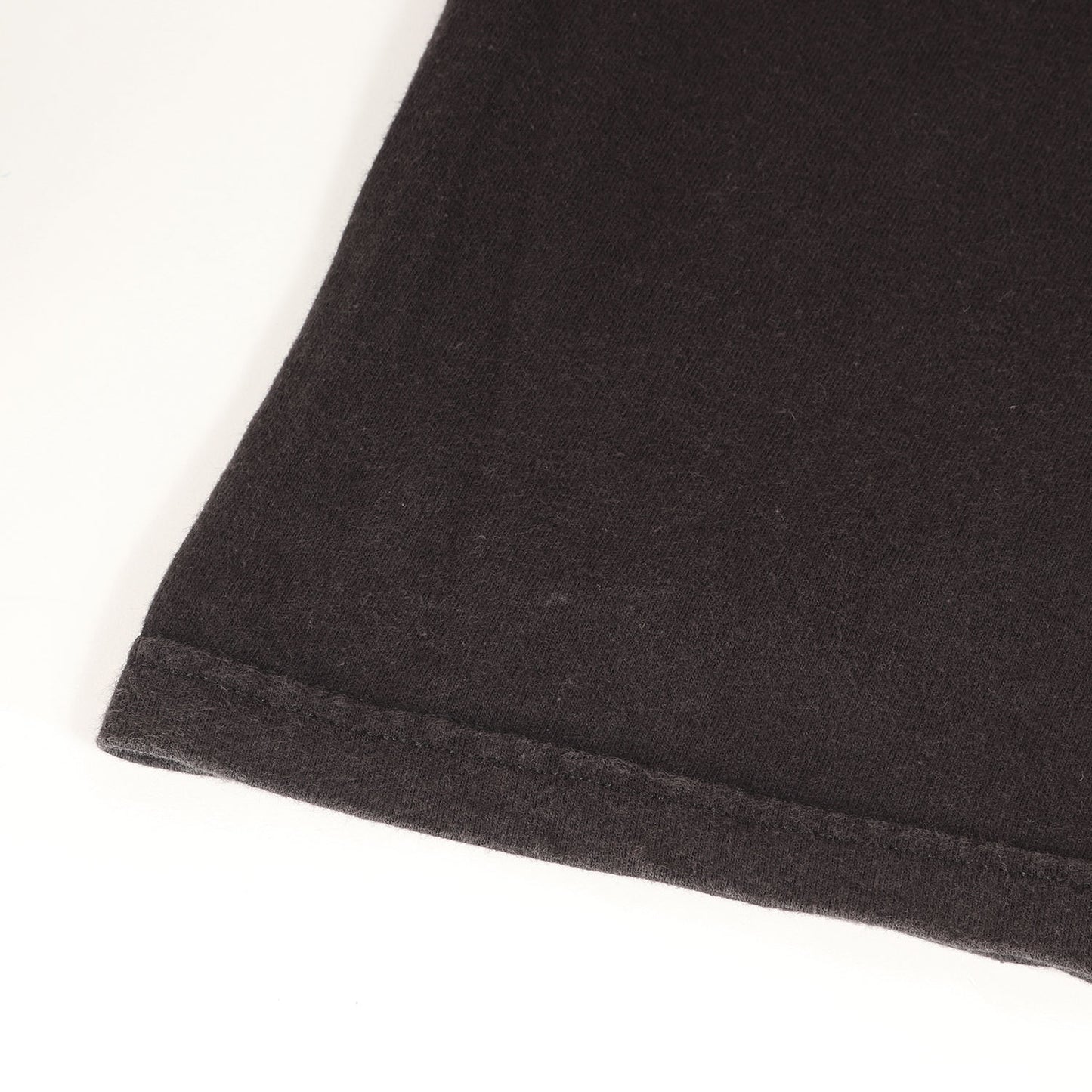 21SS ×KAWS チョークBOXロゴ Tシャツ(Chalk Box Logo Tee)