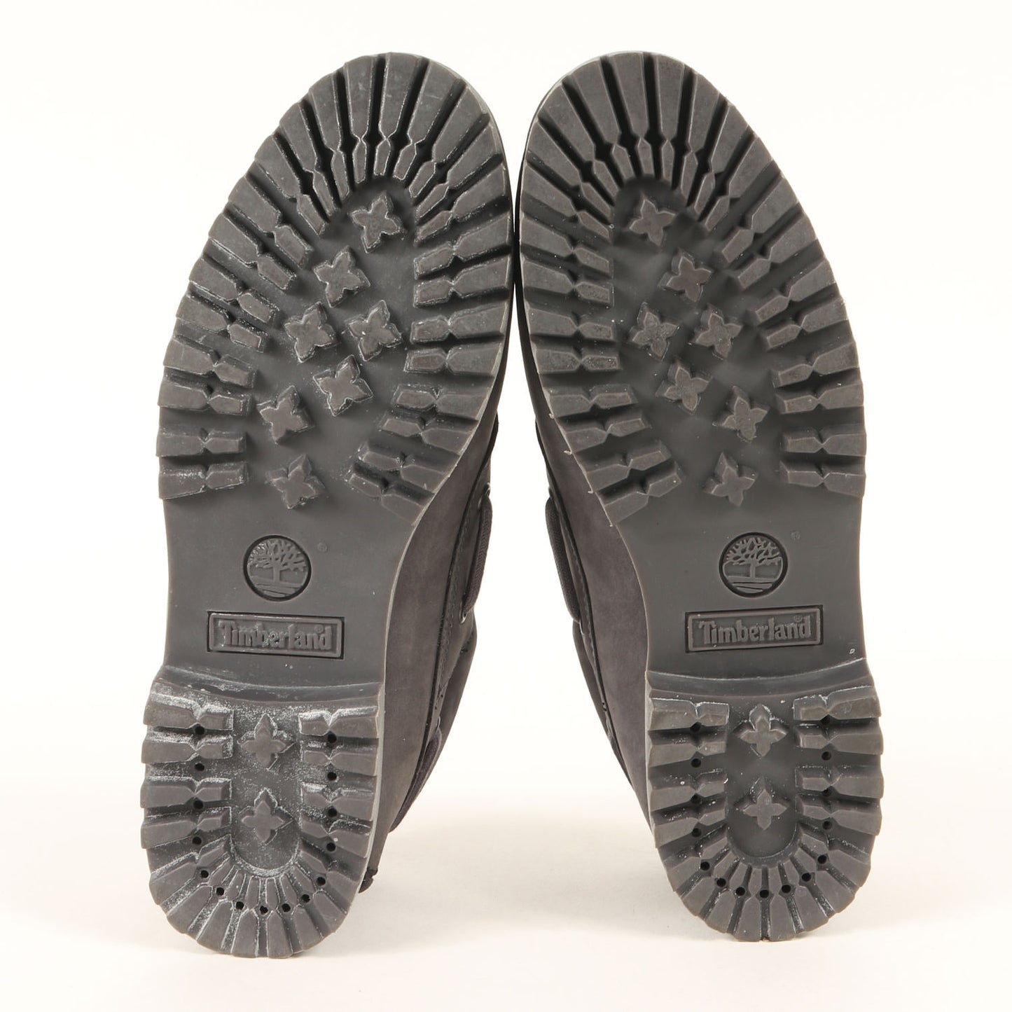 3ホール ヌバック モカシンシューズ (AUTHENTIC HANDSEWN BOAT SHOE)